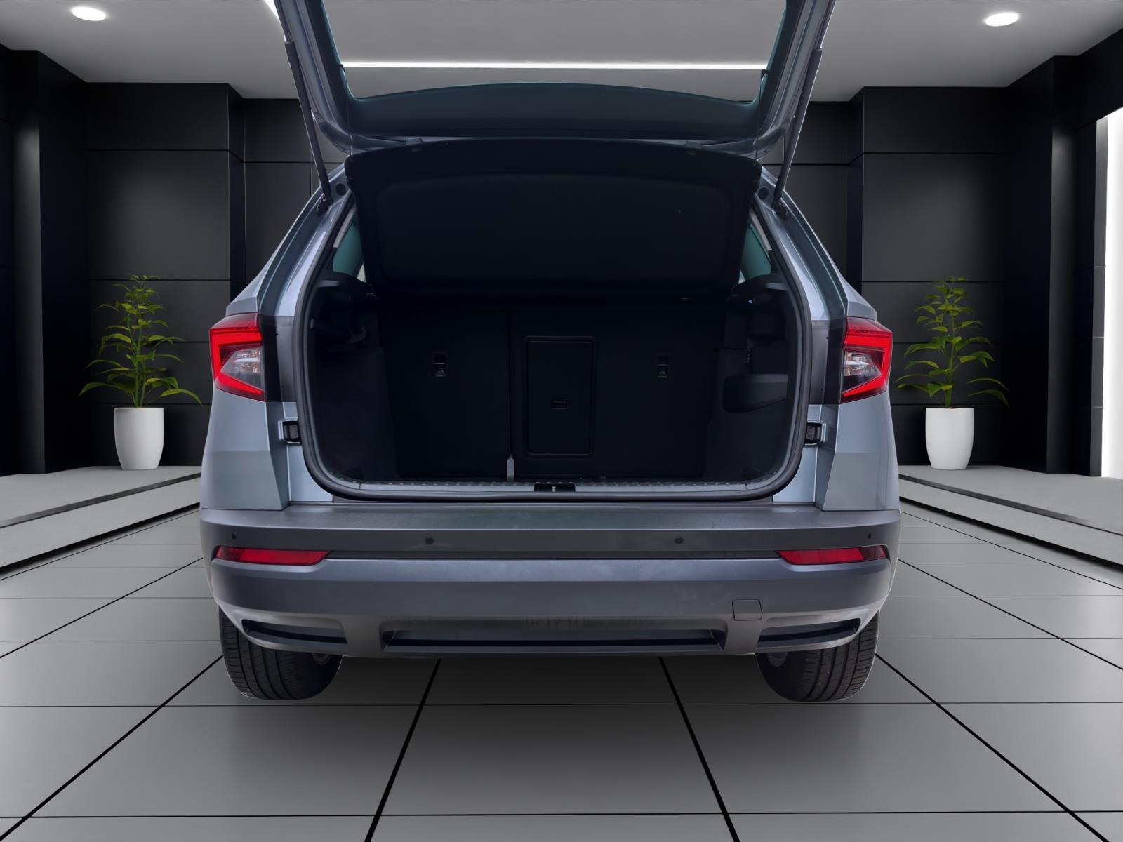 Skoda Karoq 2.0 TSI DRIVE NAVI KAMERA PDC ACC