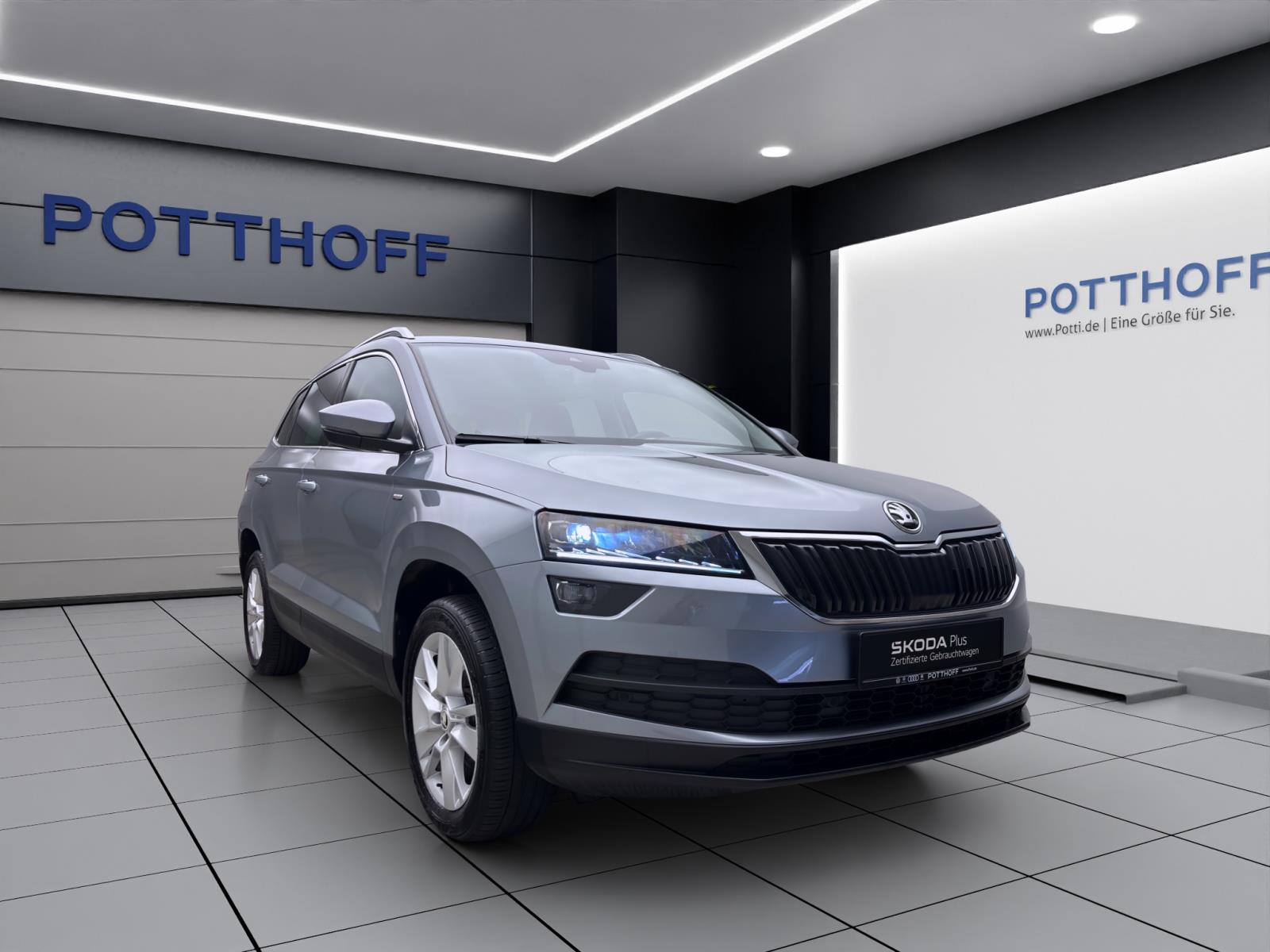 Skoda Karoq 2.0 TSI DRIVE NAVI KAMERA PDC ACC