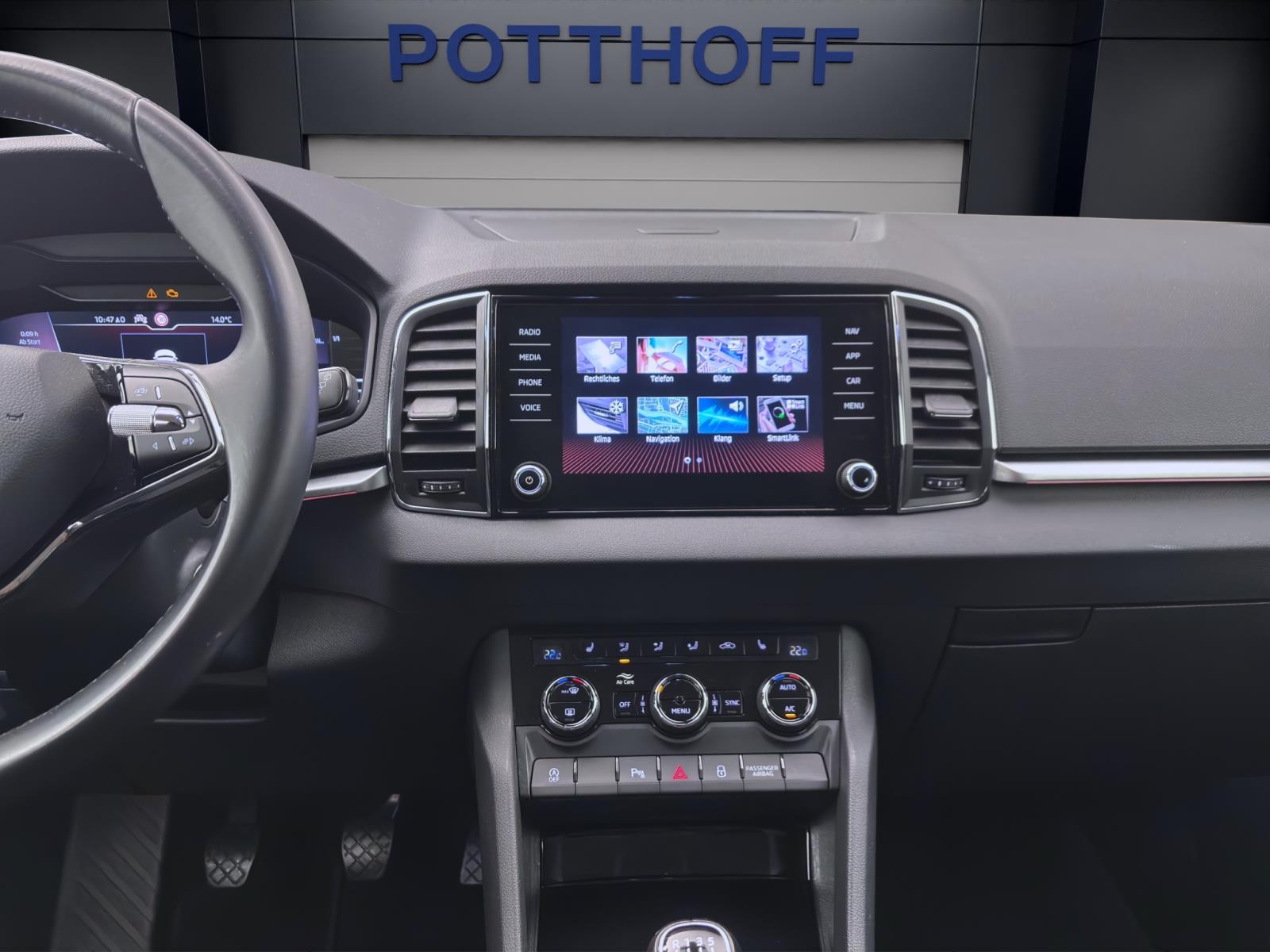 Skoda Karoq 2.0 TSI DRIVE NAVI KAMERA PDC ACC