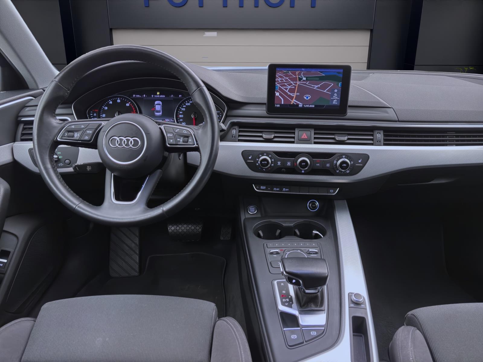 Audi A4 40 TFSI SPORT AHK NAVI XENON SITZHZG