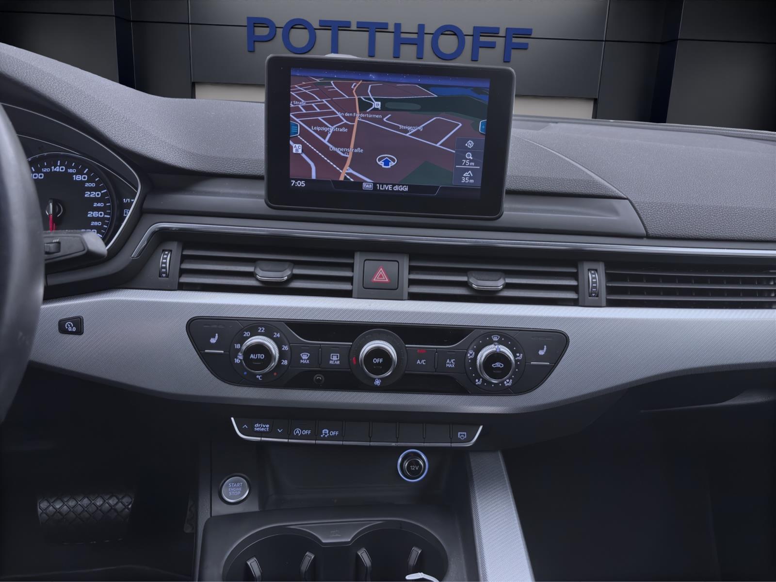 Audi A4 40 TFSI SPORT AHK NAVI XENON SITZHZG