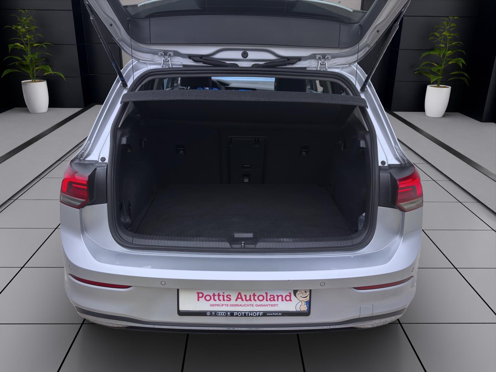 Bild 3: Volkswagen Golf 1.5 eTSI DSG STYLE AHK NAVI KAMERA SITZHZG