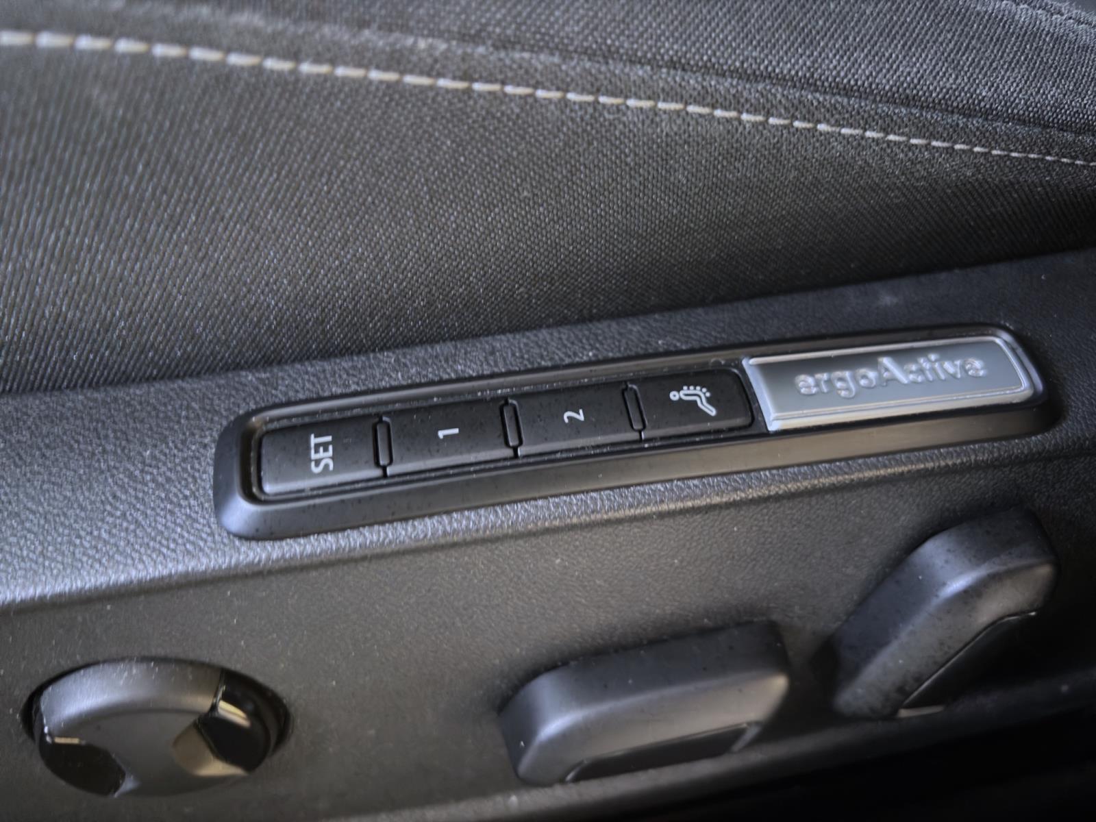 Bild 17: Volkswagen Golf 1.5 eTSI DSG STYLE AHK NAVI KAMERA SITZHZG