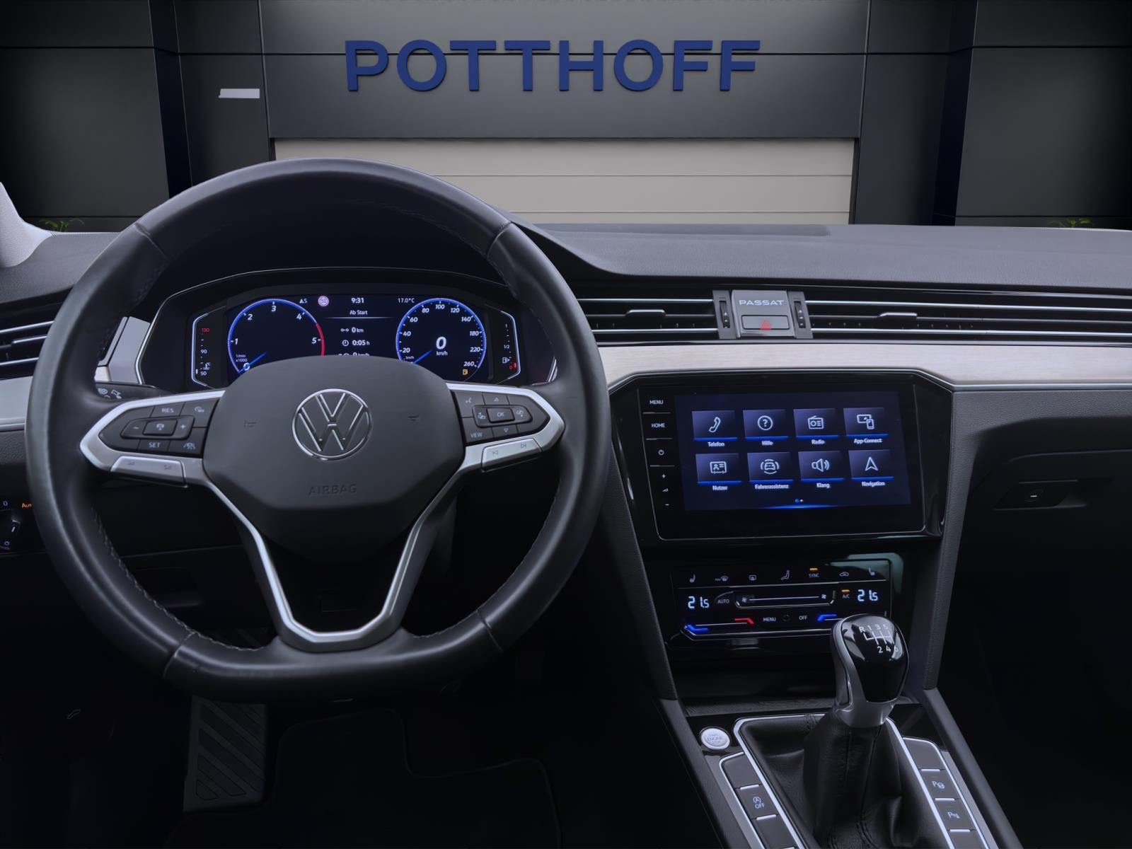 Volkswagen Passat Variant 2.0 TDI ELEGANCE NAVI AHK KAMERA PDC
