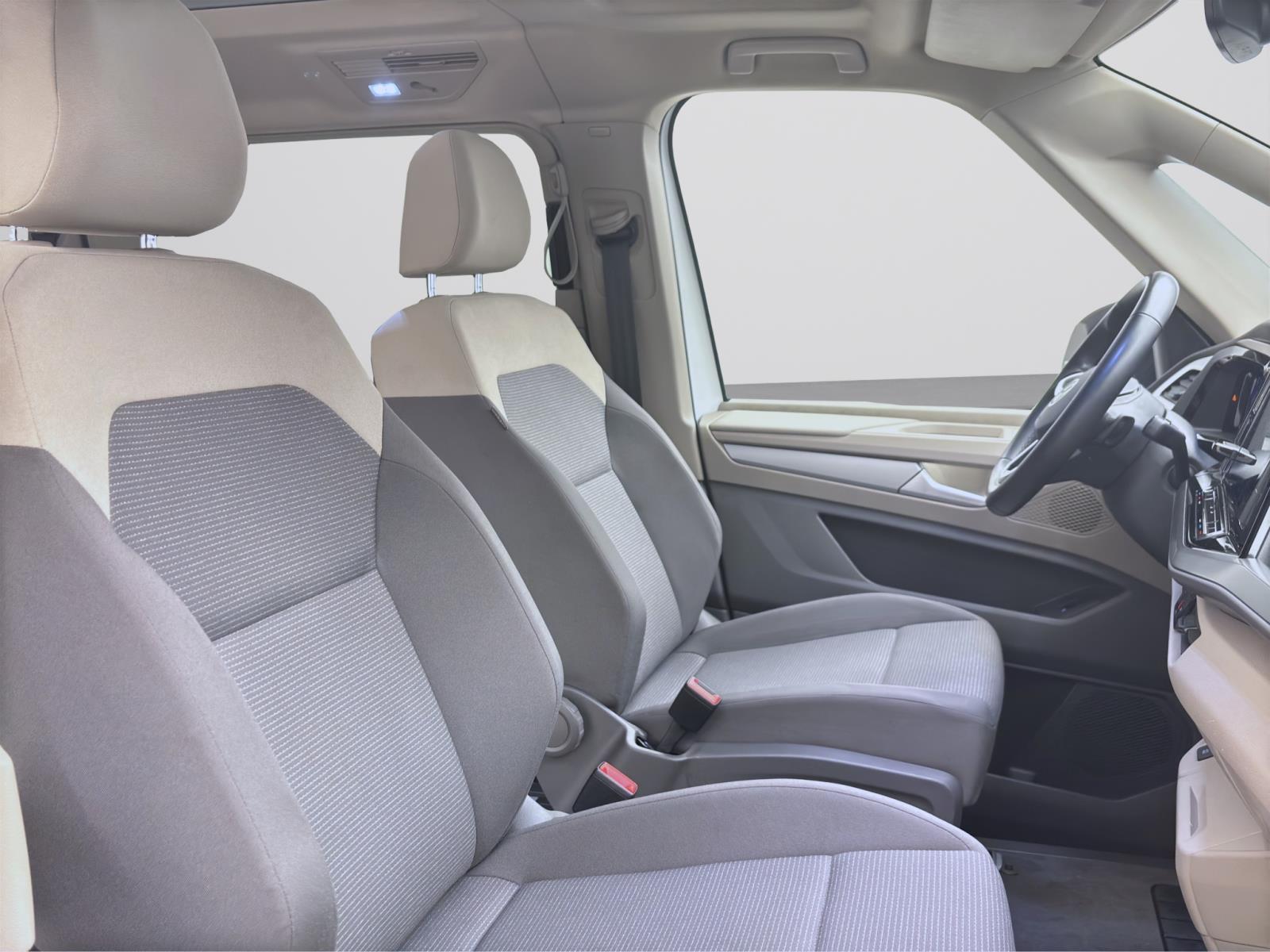 Volkswagen T7 Multivan 1.4 eHybrid DSG PANO AHK IQ.LIGHT NAVI