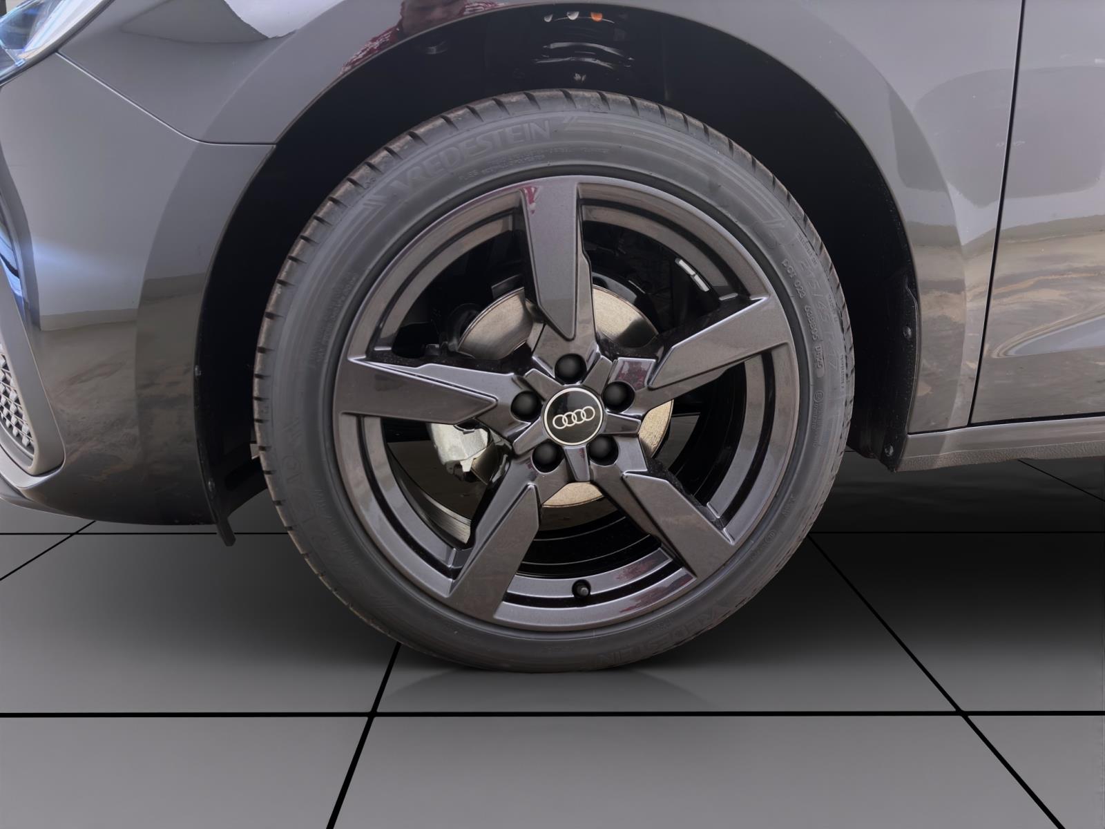 Audi A1 Sportback 25 TFSI PDC LED KLIMA LM17