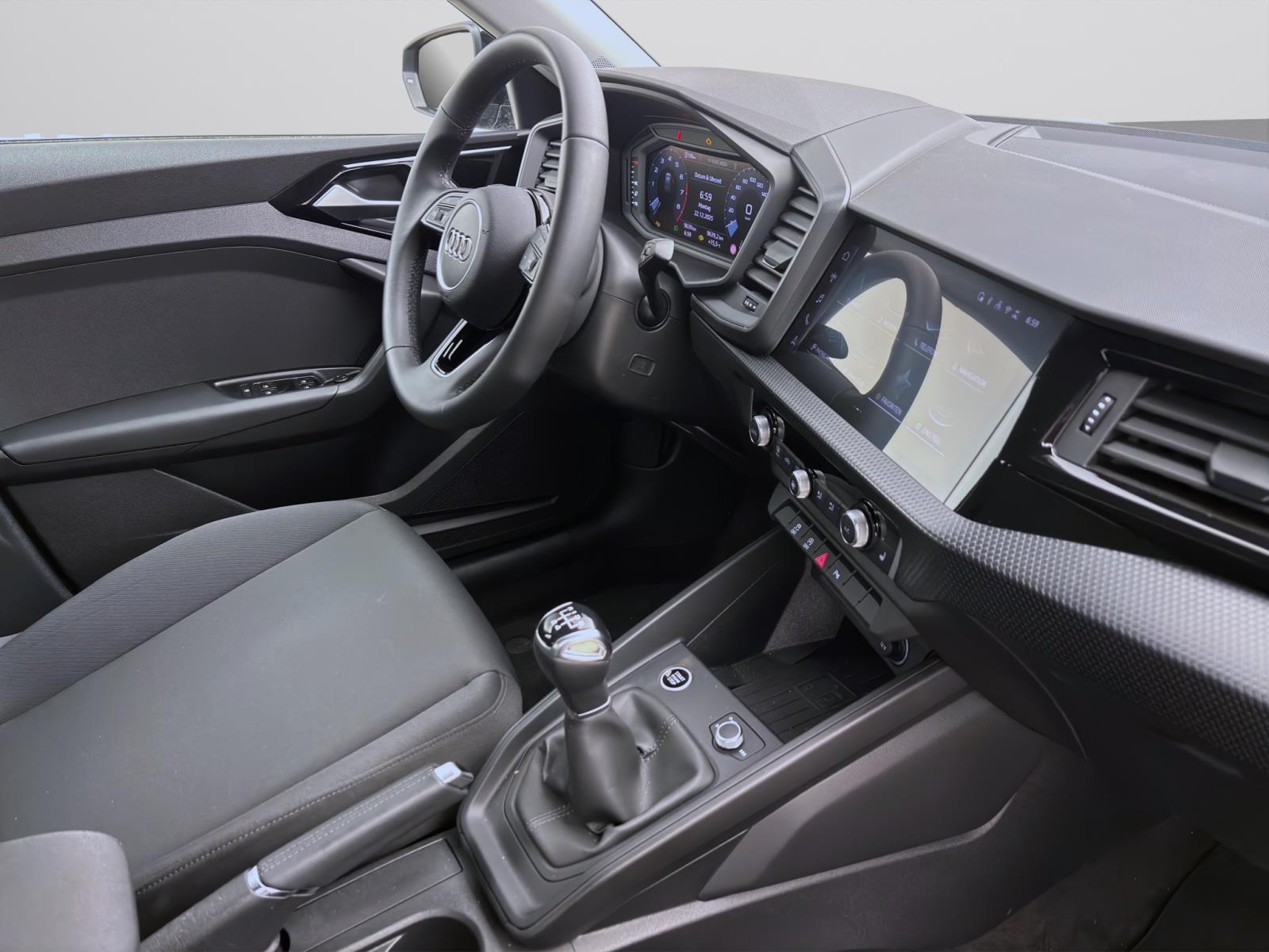 Bild 16: Audi A1 Sportback 25 TFSI PDC LED KLIMA LM17