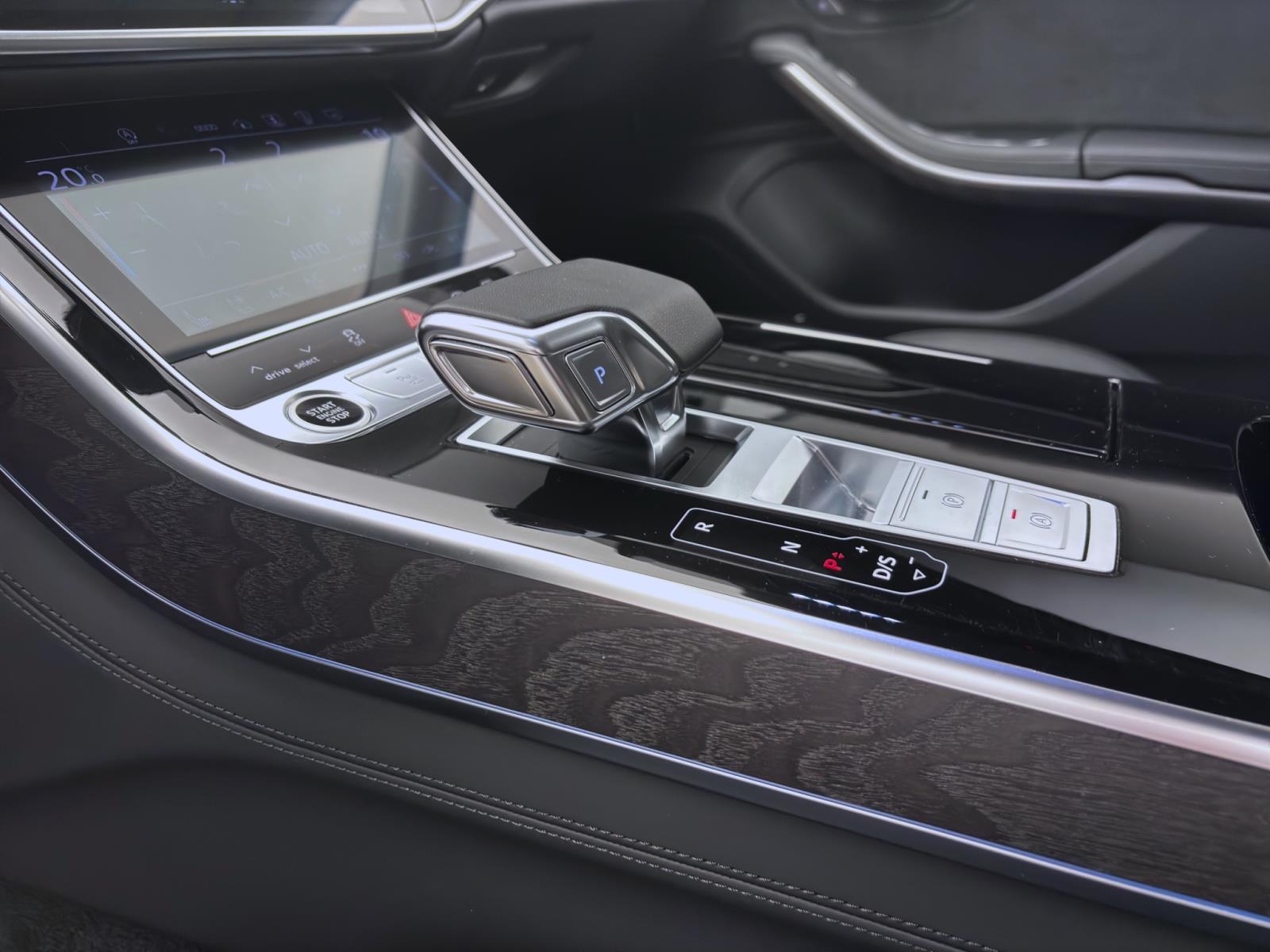 Audi A8 50 TDI Q LANG STANDHZG AHK HD-MATRIX