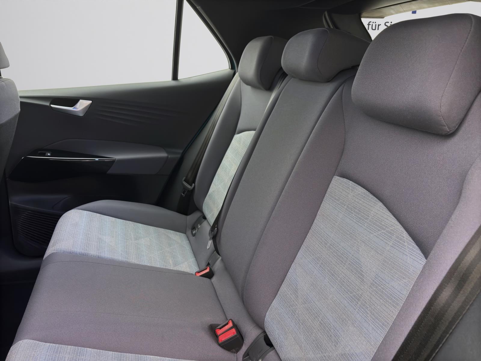 Volkswagen ID.3 PURE PERFORMANCE NAVI ACC SITZHZG PDC