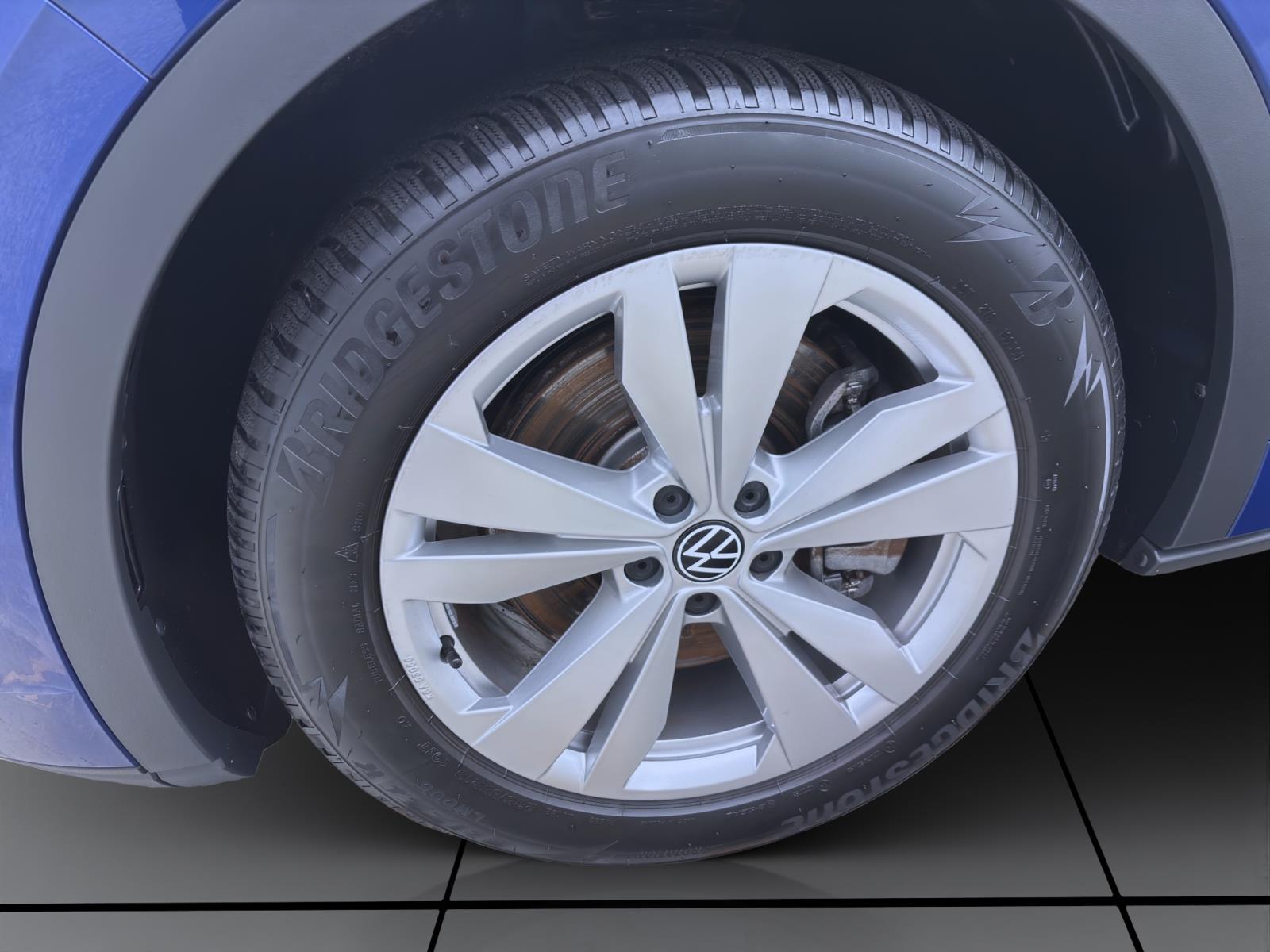 Volkswagen ID.5 PRO NAVI IQ.LIGHT AHK ACC