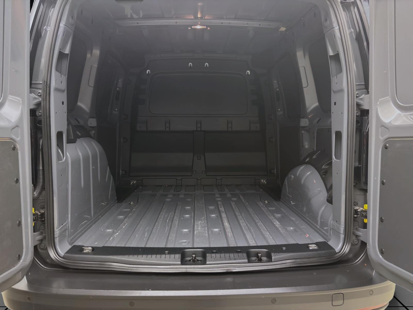 Volkswagen Caddy Cargo 2.0 TDI DSG PanAmericana NAVI ACC KAMERA LED