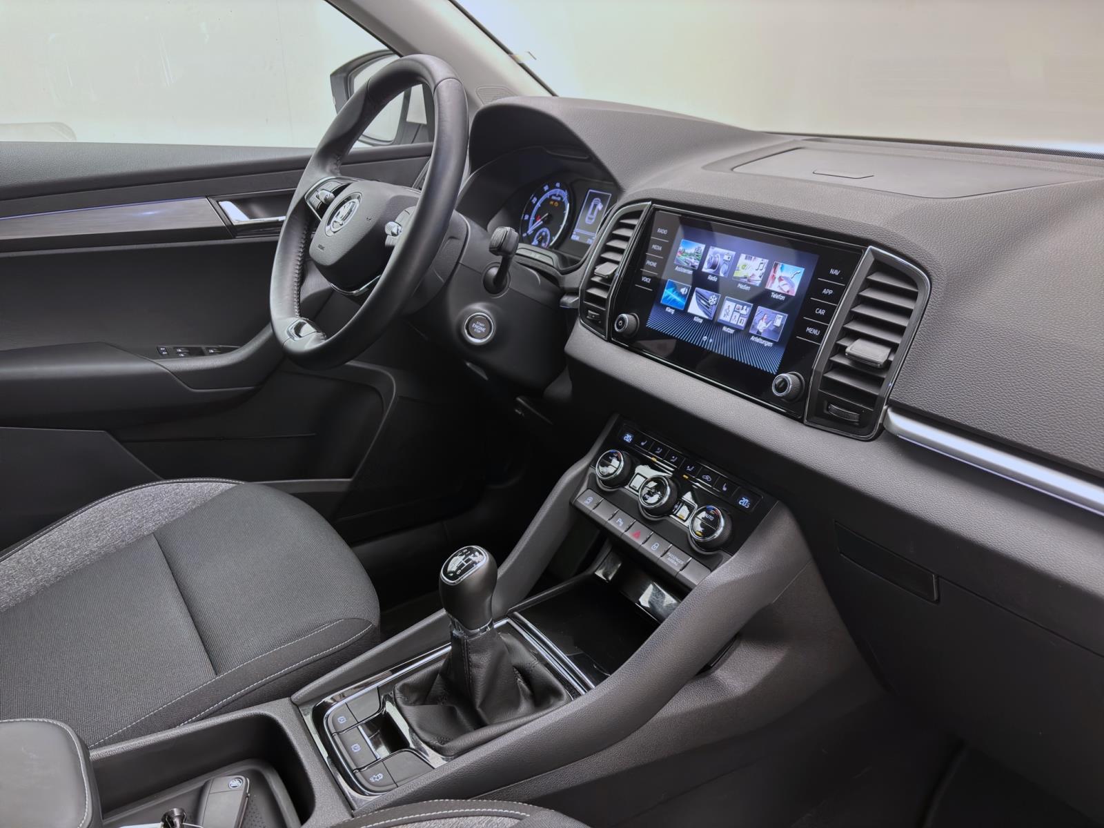 Skoda Karoq 1.0 TSI DRIVE PDC KLIMA SITZHZG LED