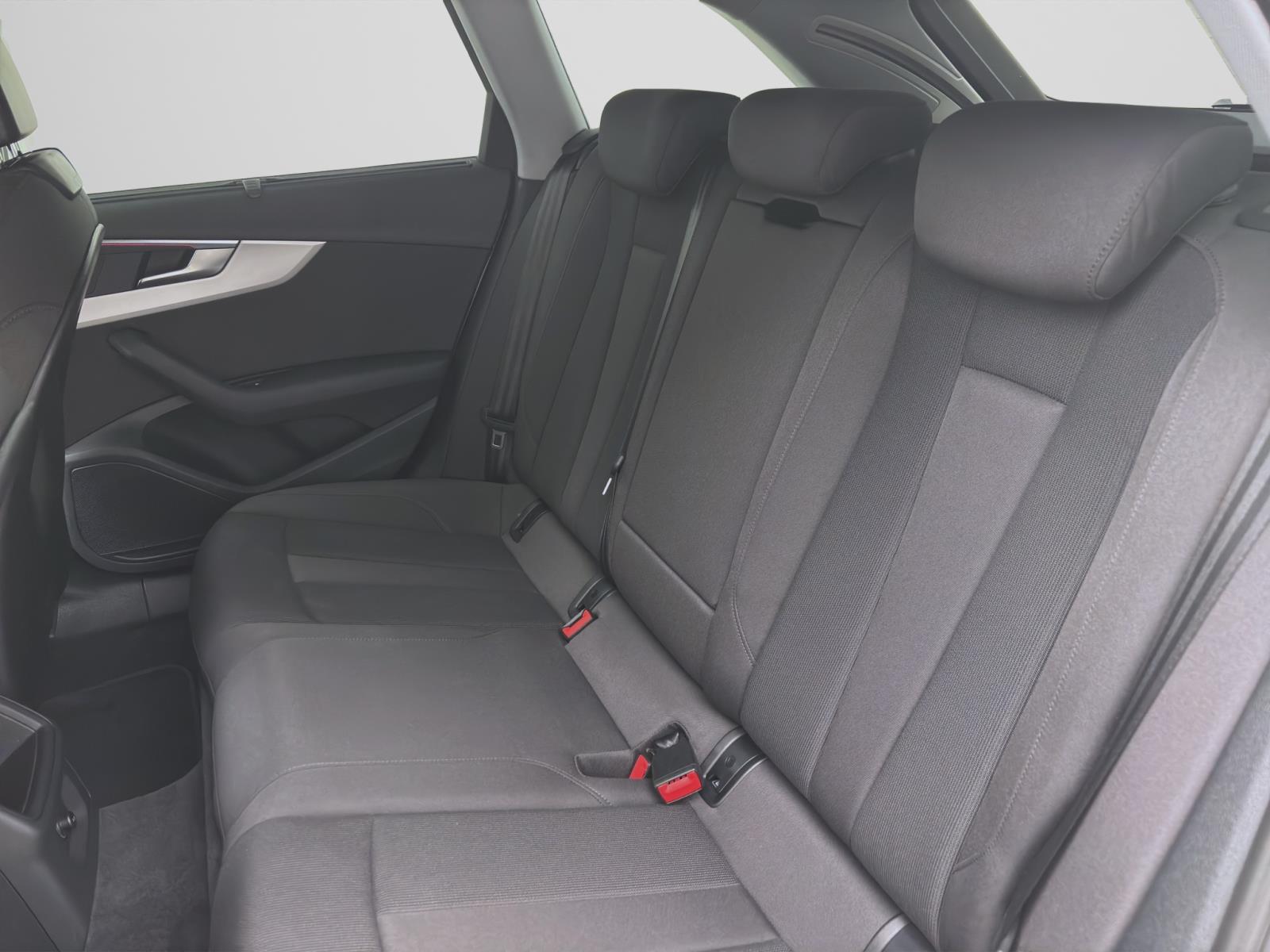 Audi A4 Avant 35 TDI ADVANCED AHK NAVI+ KAMERA SITZHZG