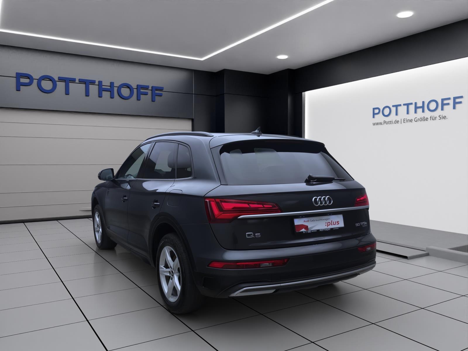 Audi Q5 50 TFSIe Q BUSINESS MATRIX NAVI VIRTUAL LM18