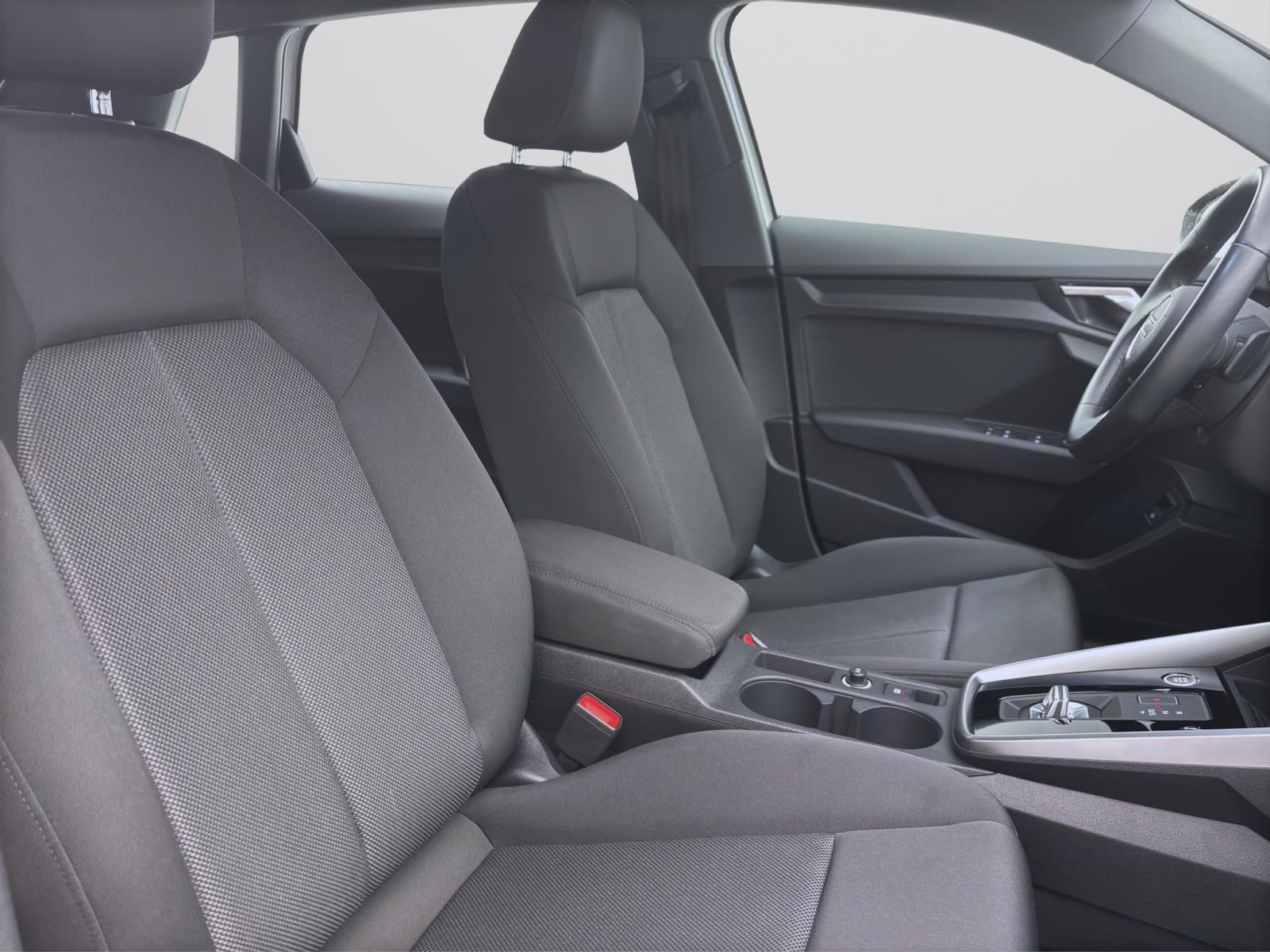 Audi A3 Sportback 40 TFSIe KLMIA DAB+ GRA PDC