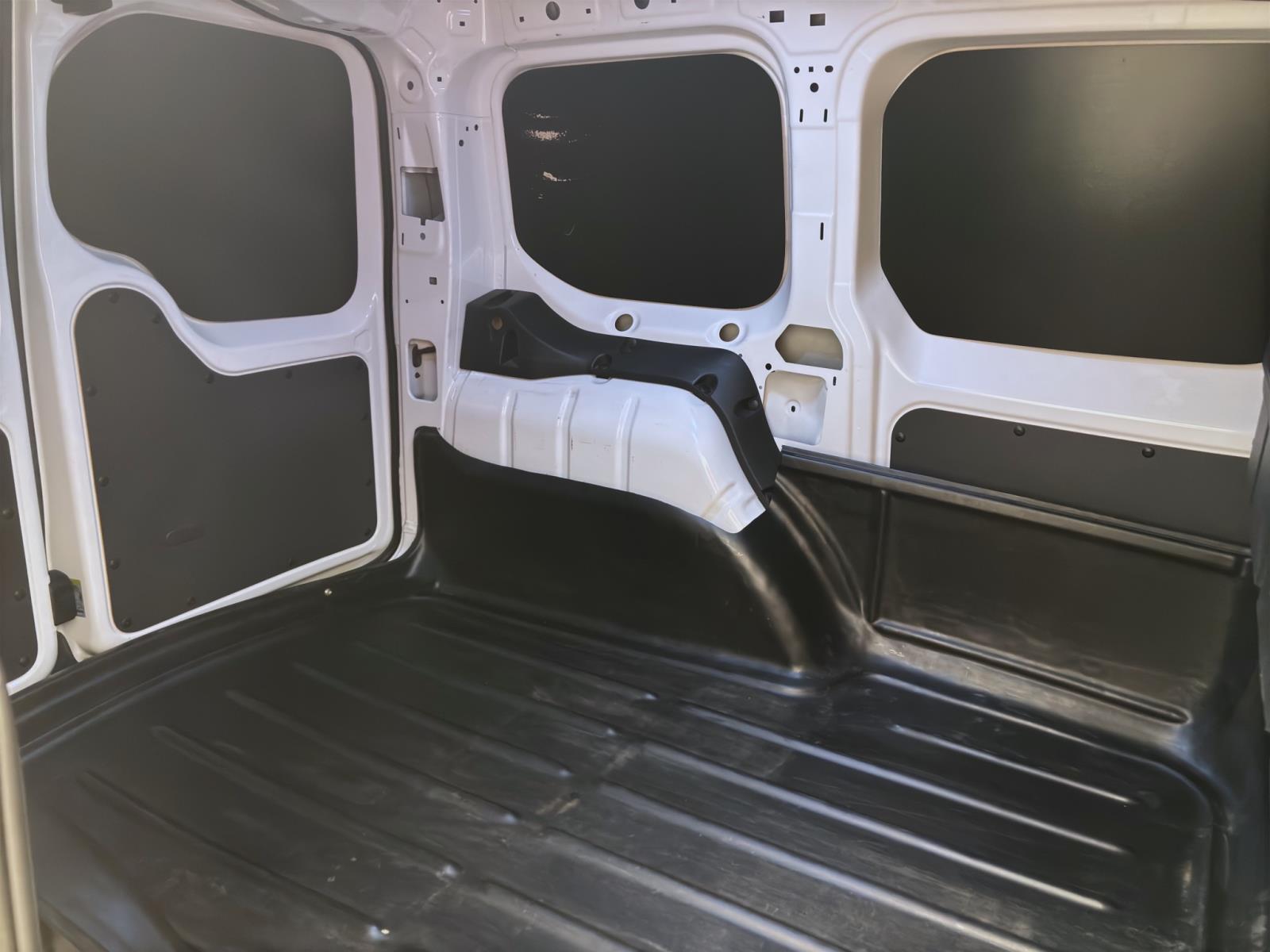 Volkswagen Caddy Cargo 2.0 TDI SITZHZG GRA PDC DAB+