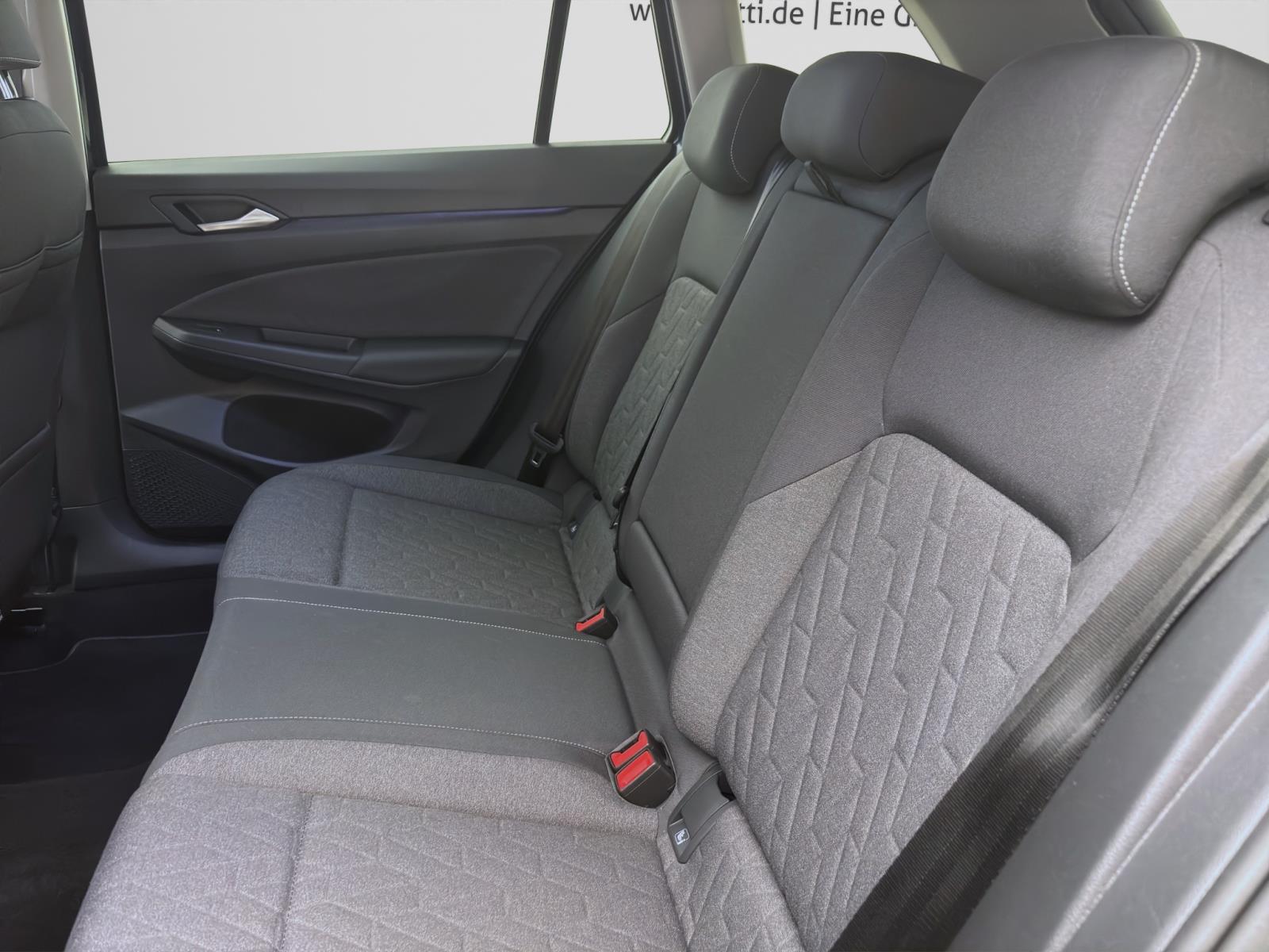 Volkswagen Golf Variant 1.5 TSI LIFE NAVI KAMERA PDC ACC