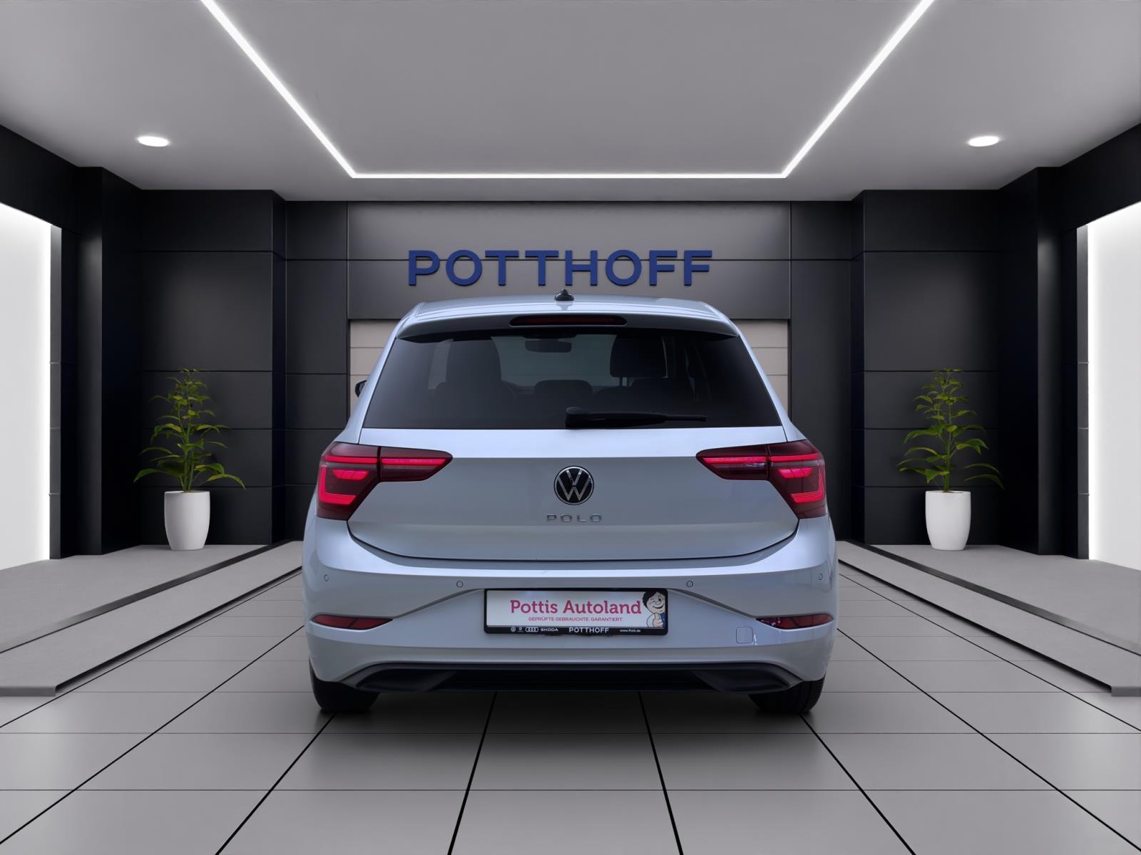 Volkswagen Polo 1.0 TSI DSG LIFE NAVI IQ.LIGHT AHK PDC
