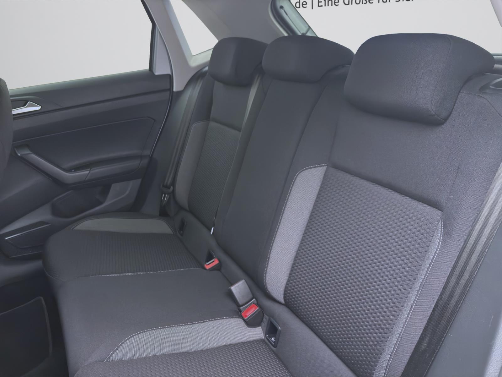 Volkswagen Polo 1.0 TSI DSG LIFE NAVI IQ.LIGHT AHK PDC