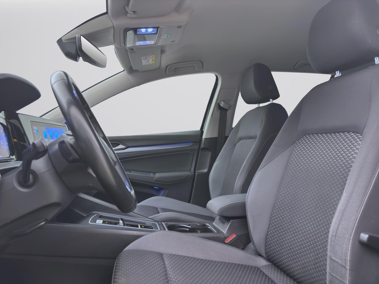Volkswagen Golf 2.0 TDI DSG ACTIVE NAVI ACC SITZHZG PDC