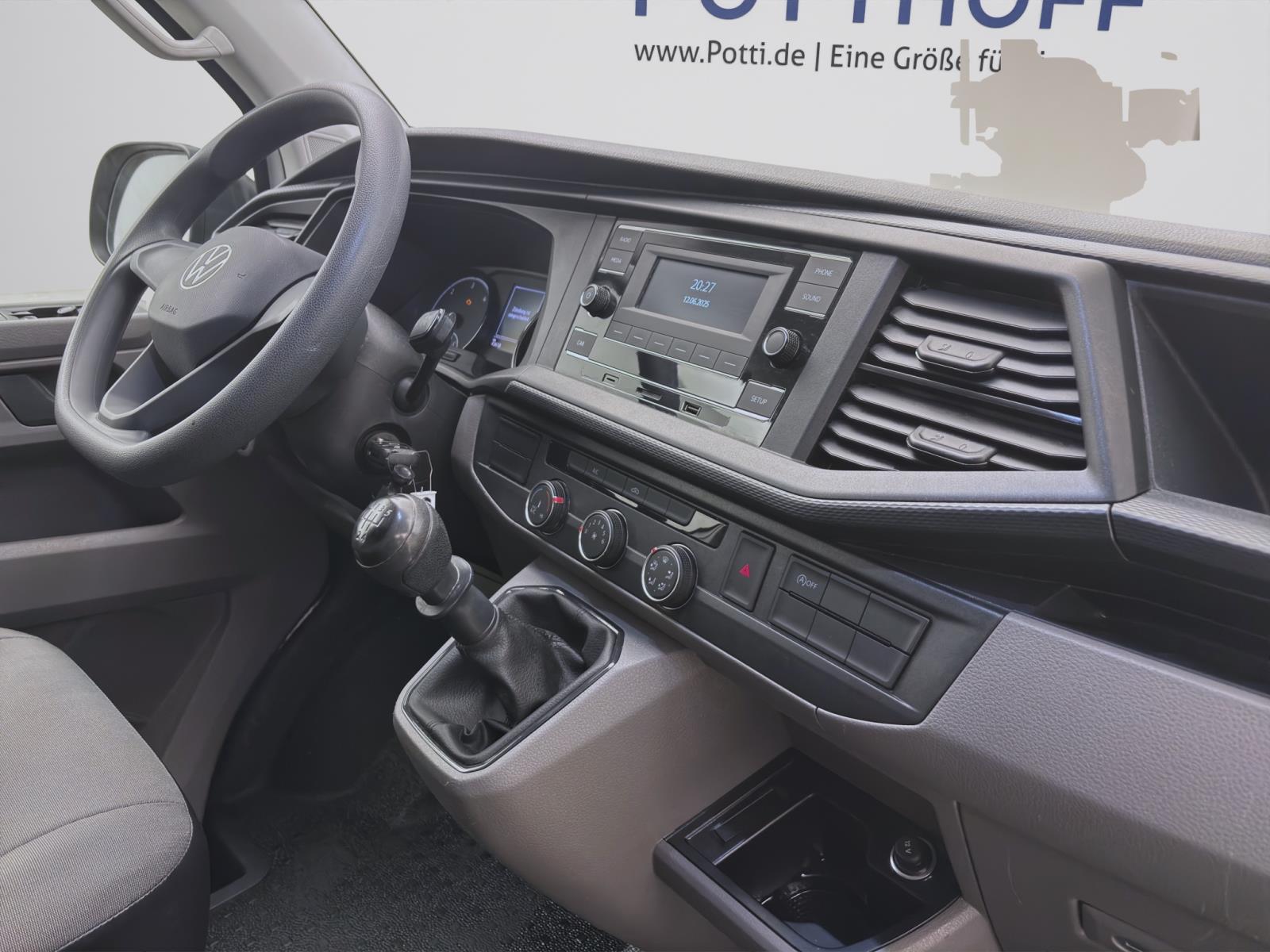 Volkswagen T6.1 Transporter Kasten 2.0 TDI PDC DAB+ KLIMA
