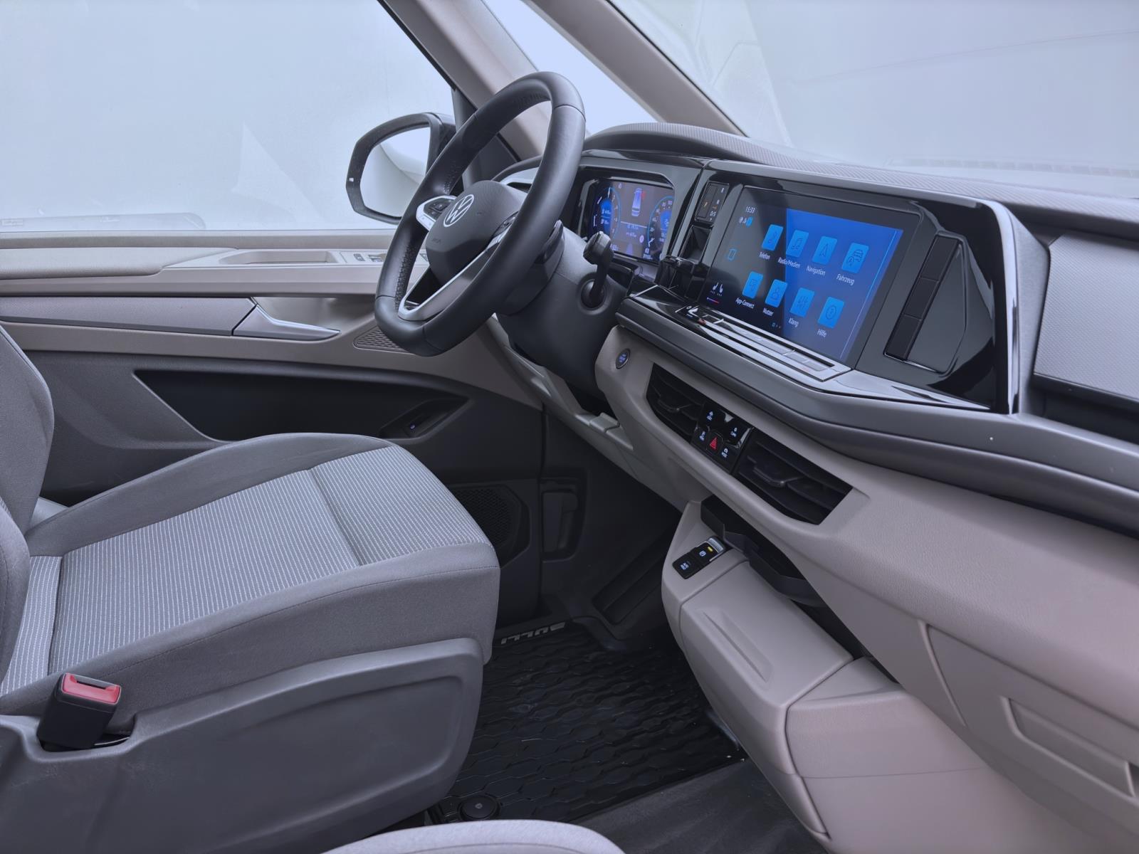 Volkswagen T7 Multivan 1.4 eHybrid DSG NAVI ACC LED PDC
