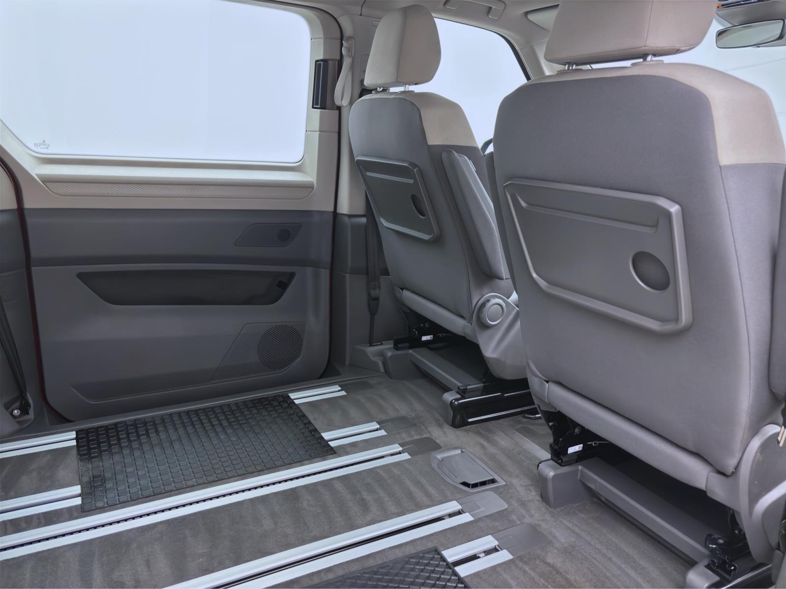 Volkswagen T7 Multivan 1.4 eHybrid DSG NAVI ACC LED PDC
