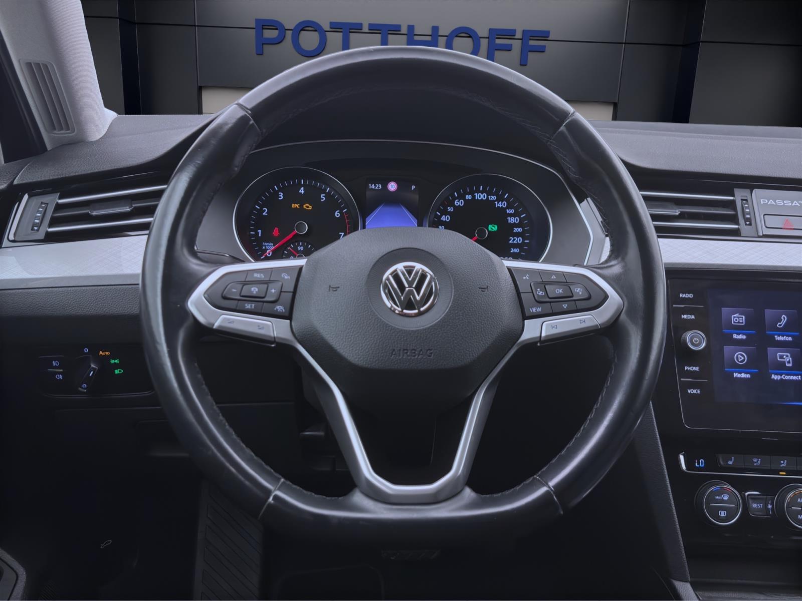 Bild 10: Volkswagen Passat Variant 2.0 TSI DSG BUSINESS NAVI ACC KAMERA PDC