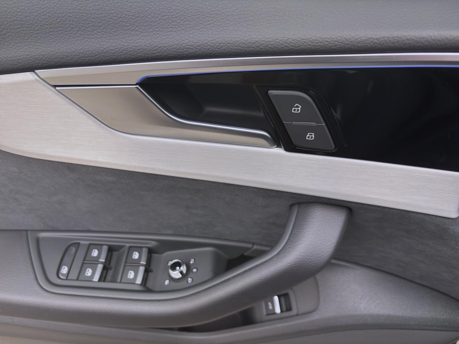 Audi S4 Avant Q STANDHZG PANO AHK NAVI+ LED