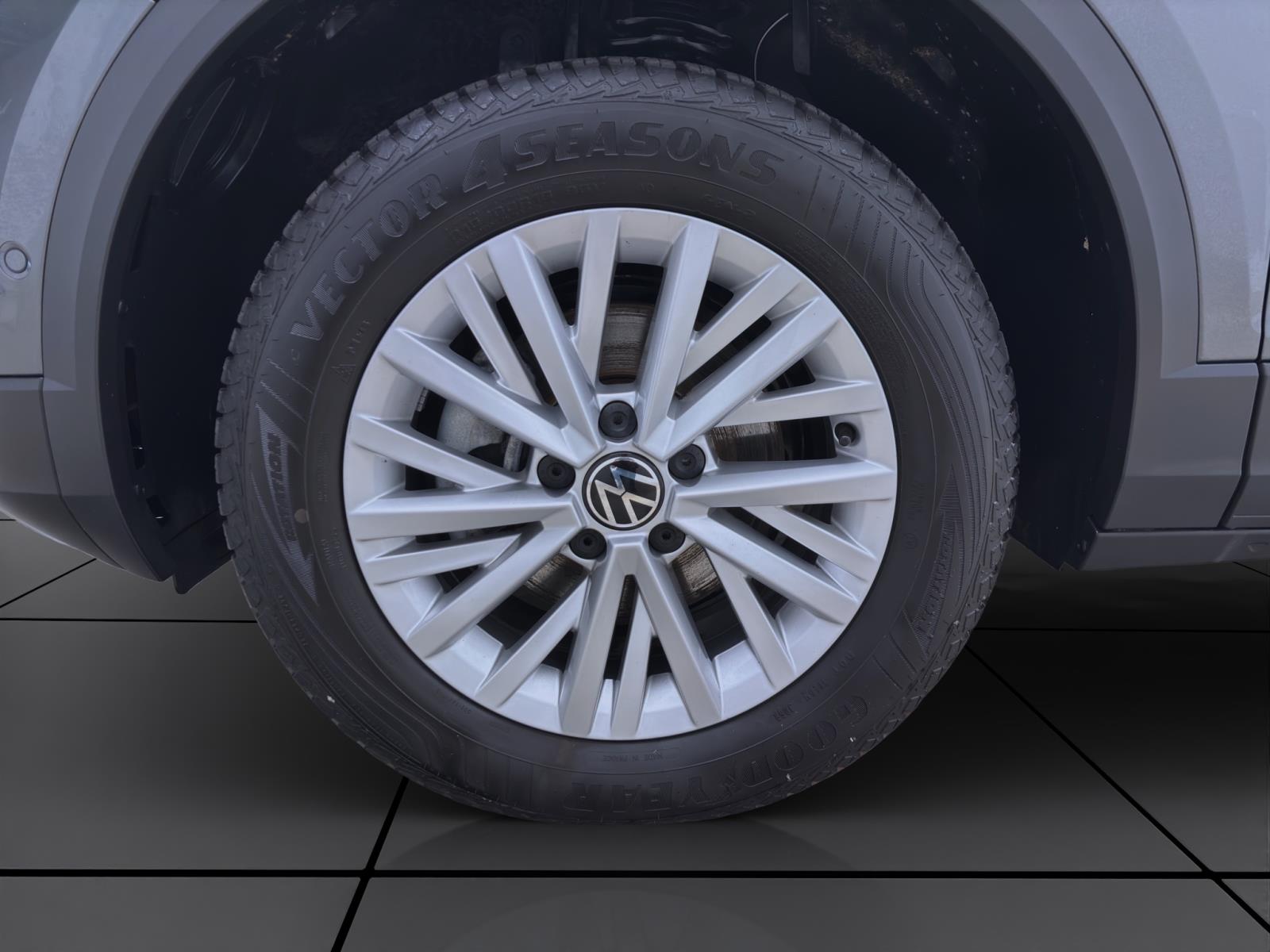 Volkswagen T-Roc 1.0 TSI LIFE AHK NAVI LED SITZHZG