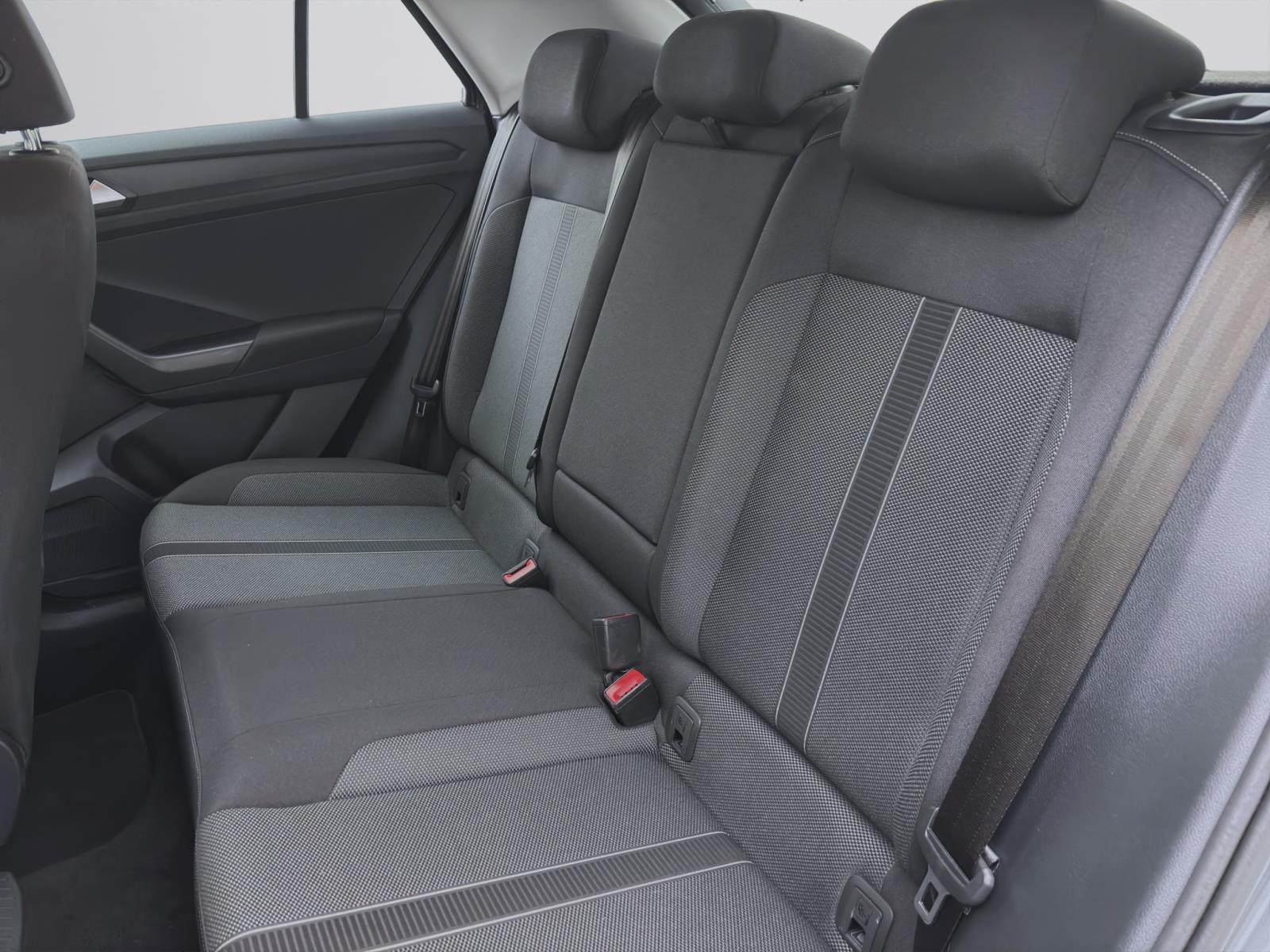 Volkswagen T-Roc 1.0 TSI LIFE AHK NAVI LED SITZHZG