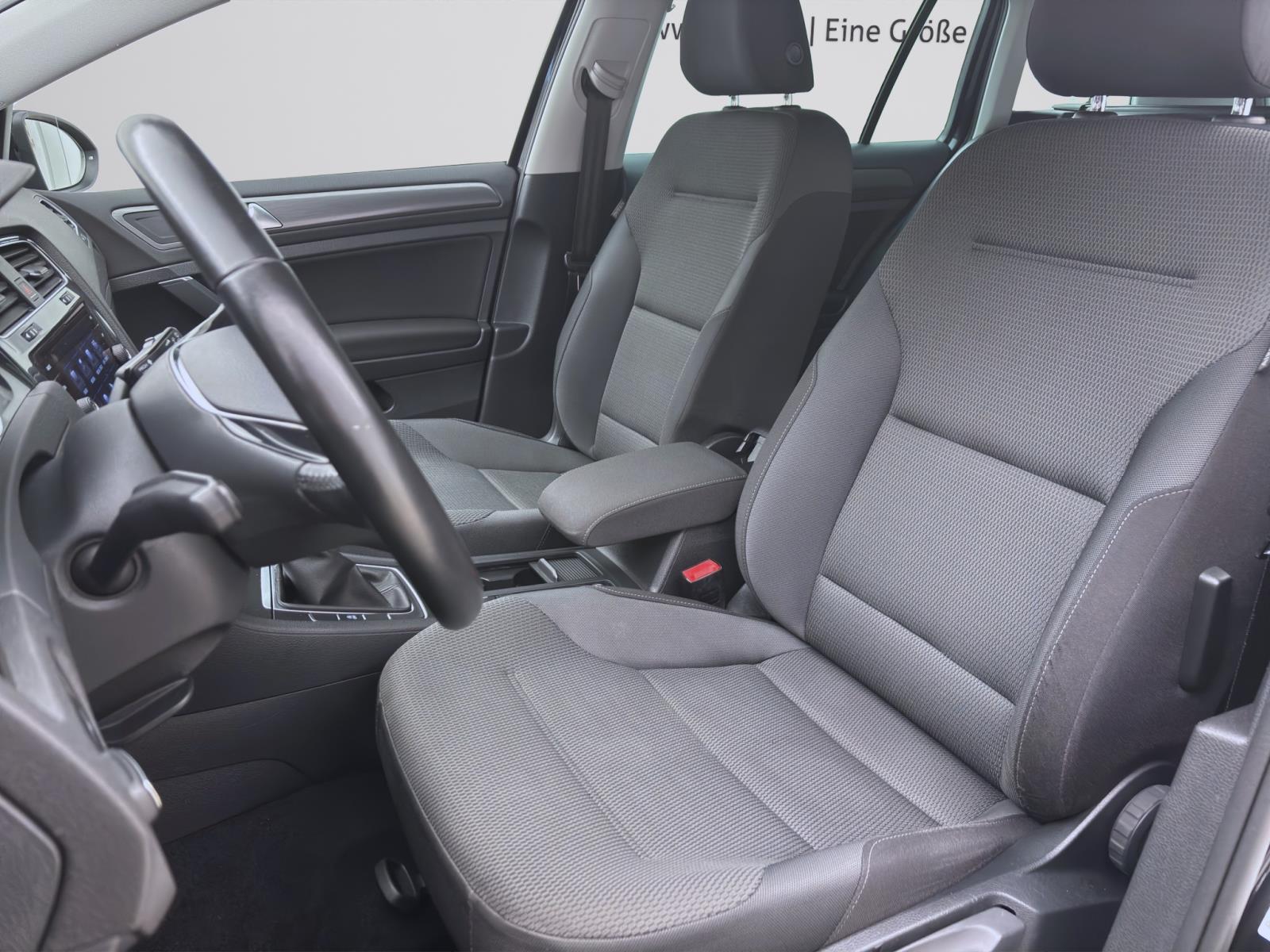 Volkswagen Golf Variant 1.6 TDI SOUND ACC NAVI SITZHZG PDC