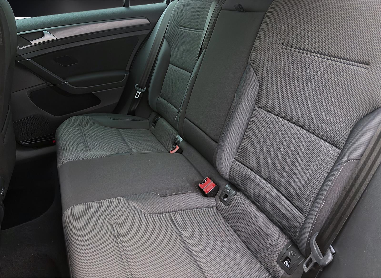 Volkswagen Golf Variant 1.6 TDI SOUND ACC NAVI SITZHZG PDC