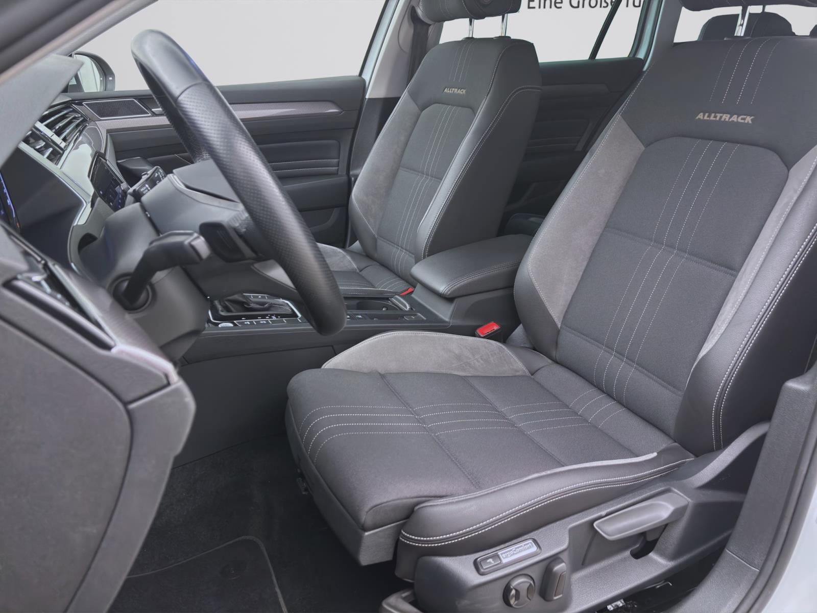 Volkswagen Passat Alltrack 2.0 TDI DSG 4M NAVI STANDHZG AHK