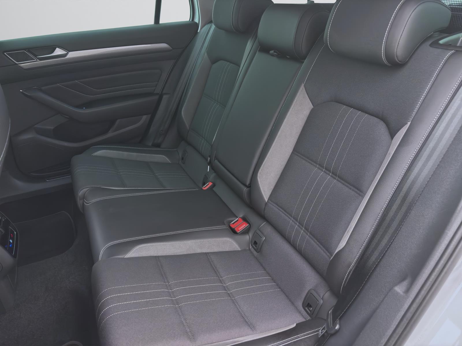 Volkswagen Passat Alltrack 2.0 TDI DSG 4M NAVI STANDHZG AHK