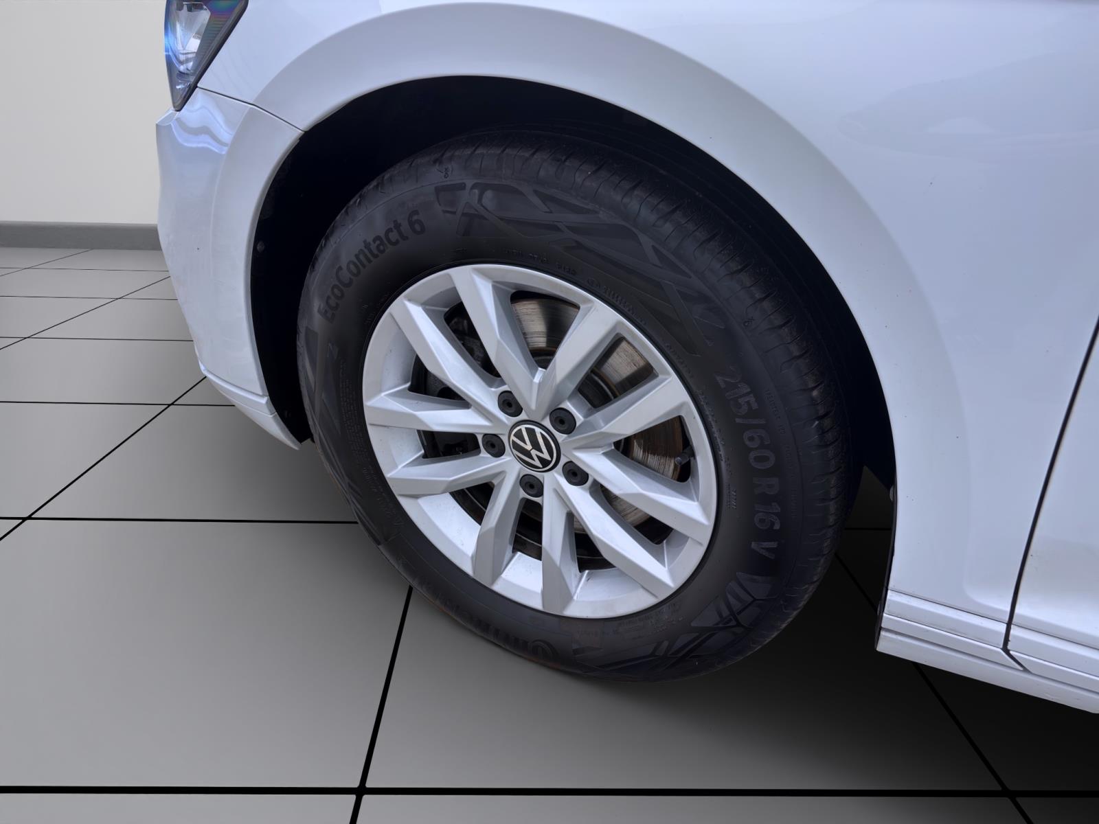 Volkswagen Passat Variant 2.0 TDI DSG BUSINESS STANDHZG AHK NAVI