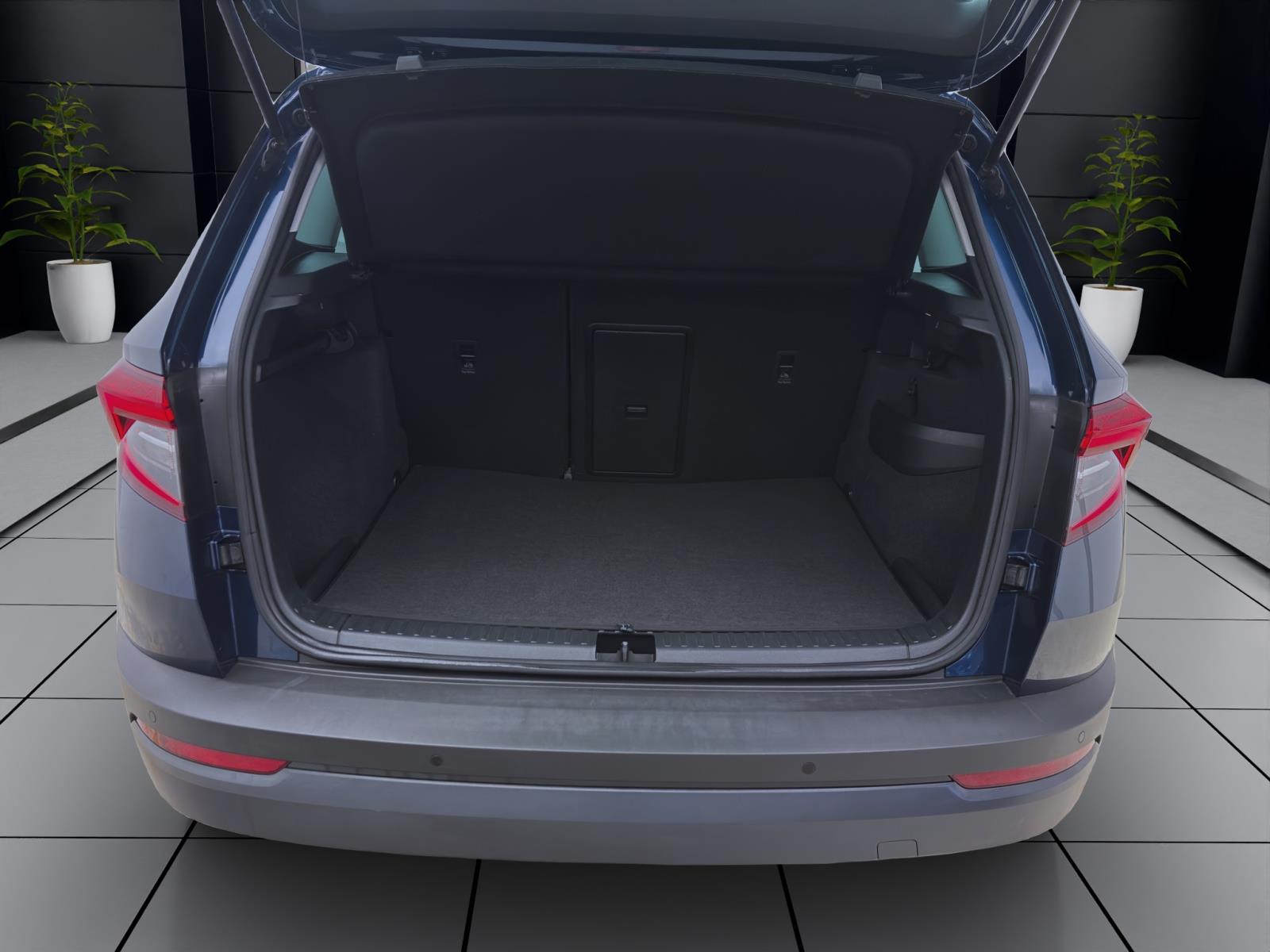 Skoda Karoq 1.5 TSI DSG STYLE AHK NAVI KAMERA SITZHZG