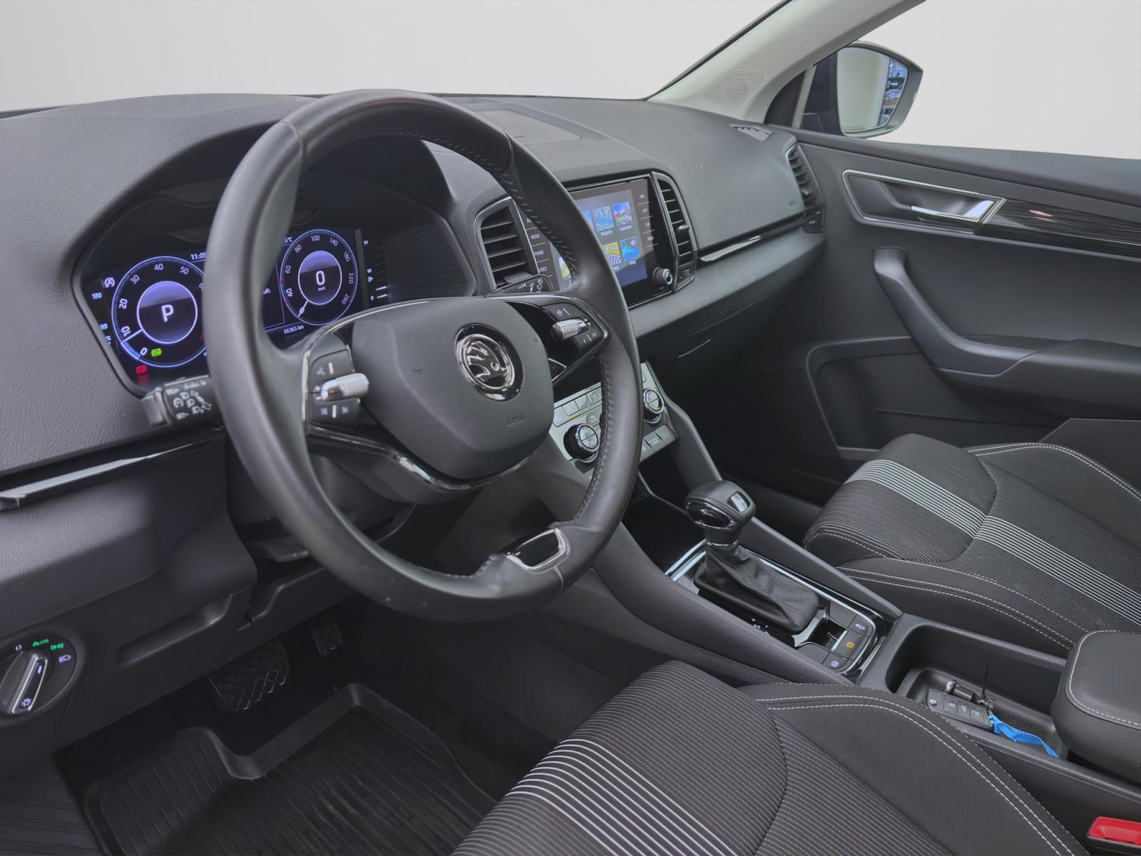 Skoda Karoq 1.5 TSI DSG STYLE AHK NAVI KAMERA SITZHZG