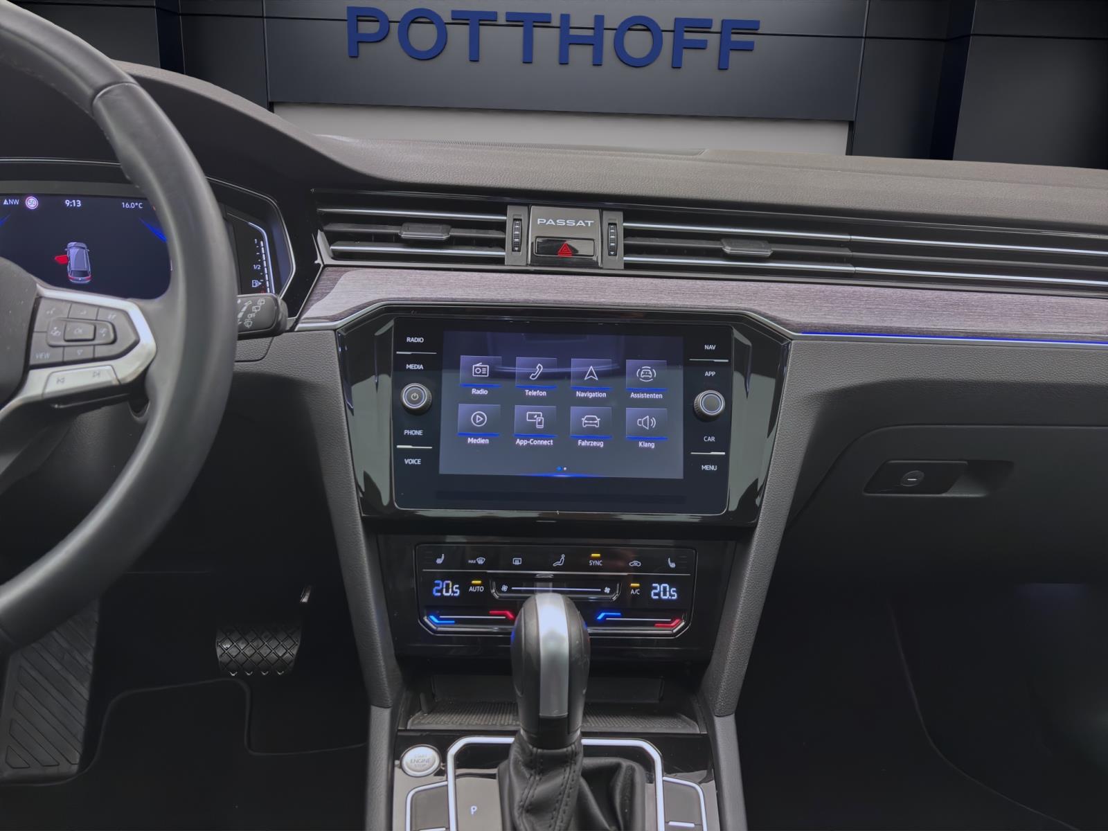 Volkswagen Passat Variant 2.0 TSI DSG ELEGANCE STANDHZG PANO AHK