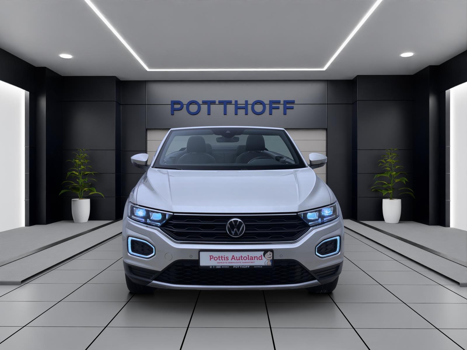 Volkswagen T-Roc Cabriolet 1.5 TSI STYLE NAVI PDC SITZHZG