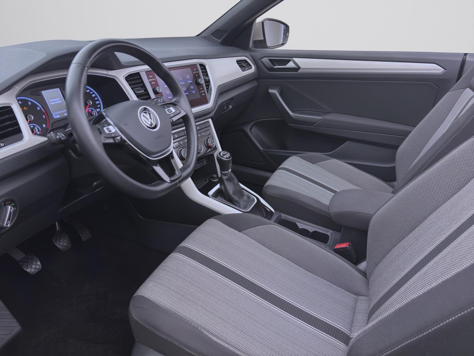 Volkswagen T-Roc Cabriolet 1.5 TSI STYLE NAVI PDC SITZHZG