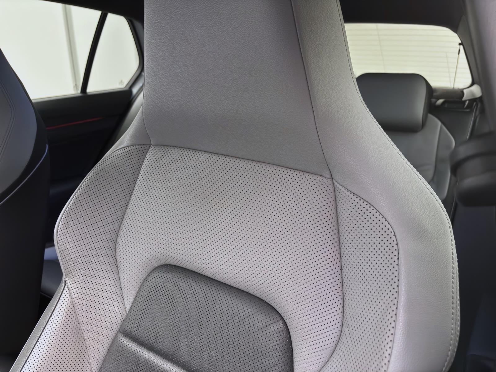 Bild 18: Volkswagen Golf 2.0 TDI DSG GTD STANDHZG AHK NAVI IQ.LIGHT