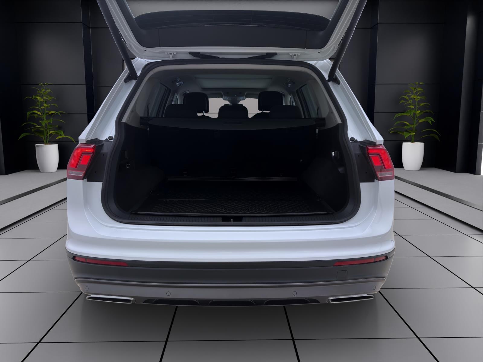 Volkswagen Tiguan Allspace 2.0 TDI COMFORTLINE PANO NAVI AHK KAMERA