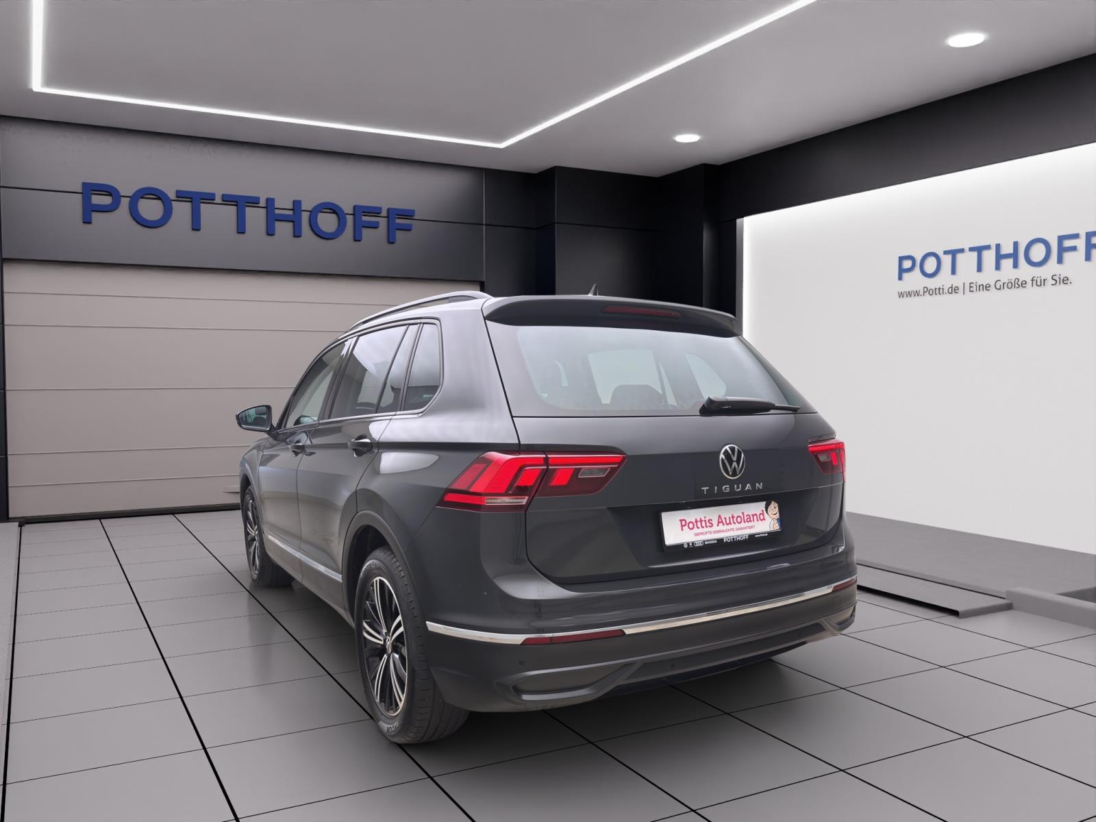 Volkswagen Tiguan 2.0 TDI LIFE NAVI AHK SITZHZG PDC