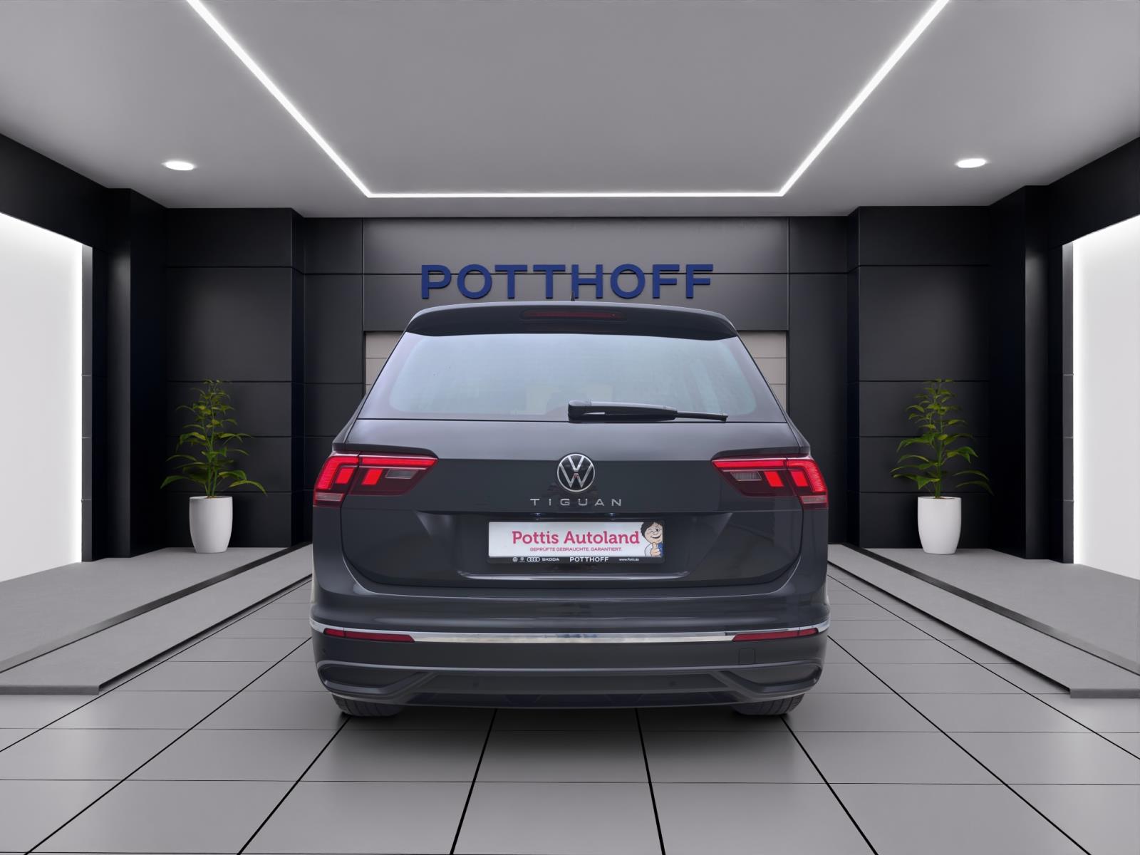 Volkswagen Tiguan 2.0 TDI LIFE NAVI AHK SITZHZG PDC