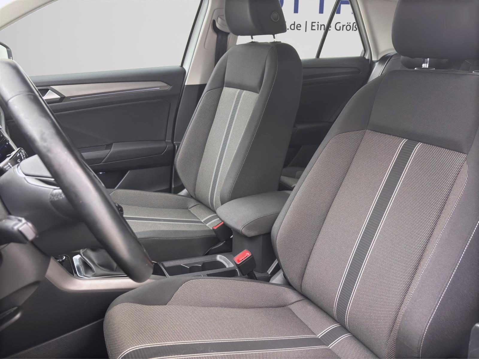 Volkswagen T-Roc 1.0 TSI STYLE NAVI SITZHZG PDC