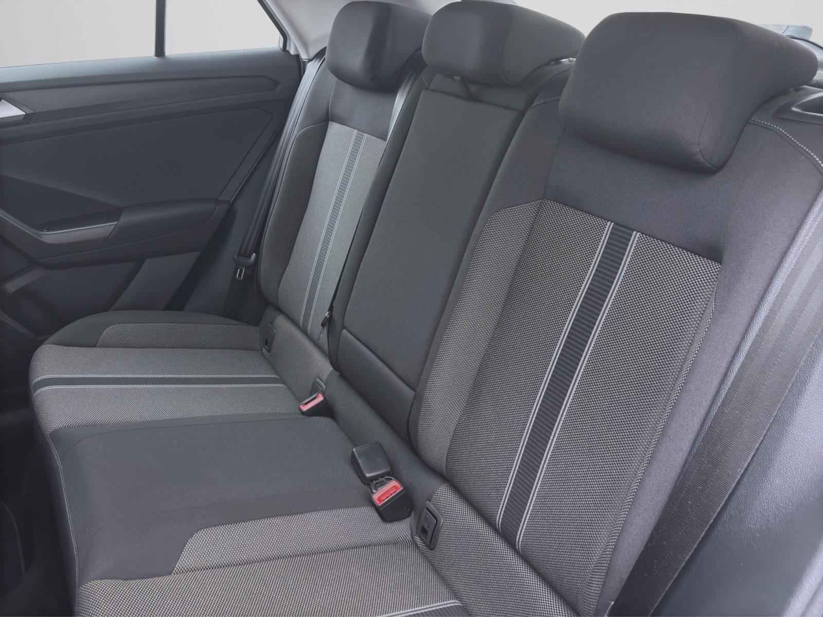 Volkswagen T-Roc 1.0 TSI STYLE NAVI SITZHZG PDC