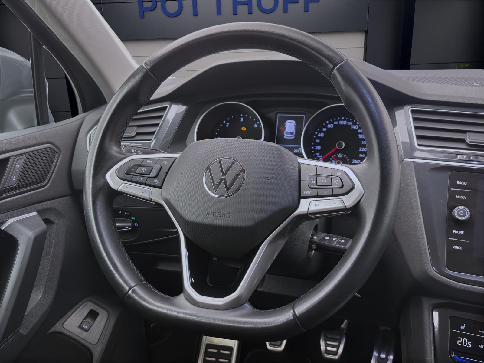 Volkswagen Tiguan 2.0 TDI ACTIVE AHK NAVI LED SITZHZG