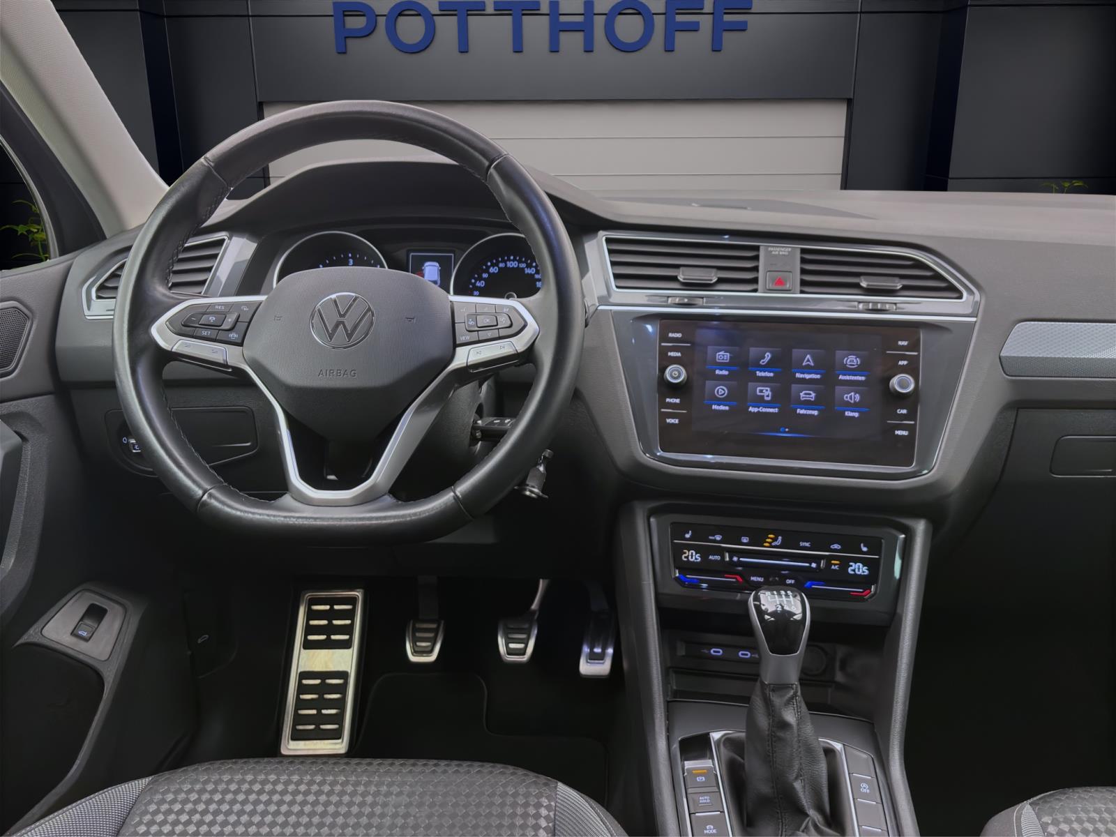 Volkswagen Tiguan 2.0 TDI ACTIVE AHK NAVI LED SITZHZG