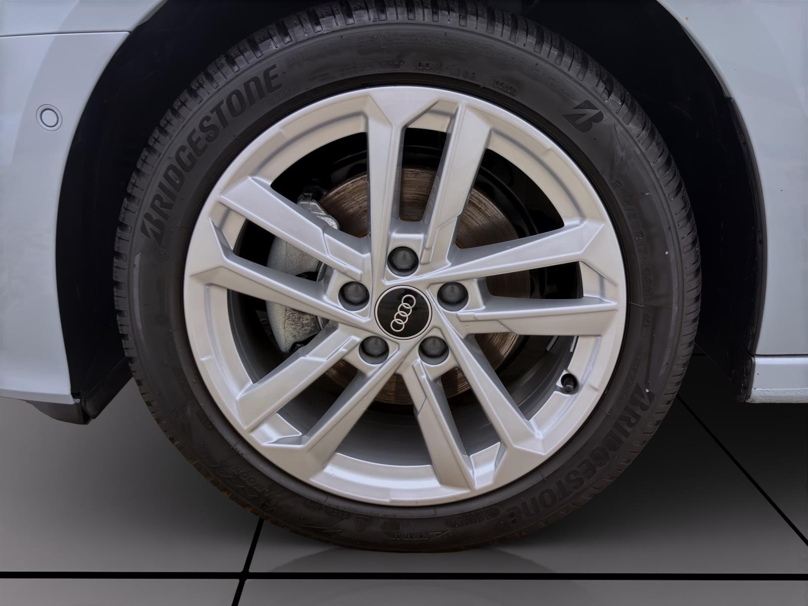 Audi A3 Sportback 30 TFSI ADVANCED NAVI KAMERA SONOS LM18